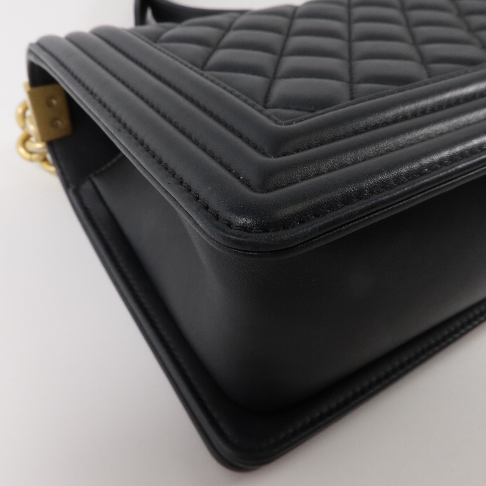 CHANEL 羊皮皮革Boy 25鏈帶肩背袋