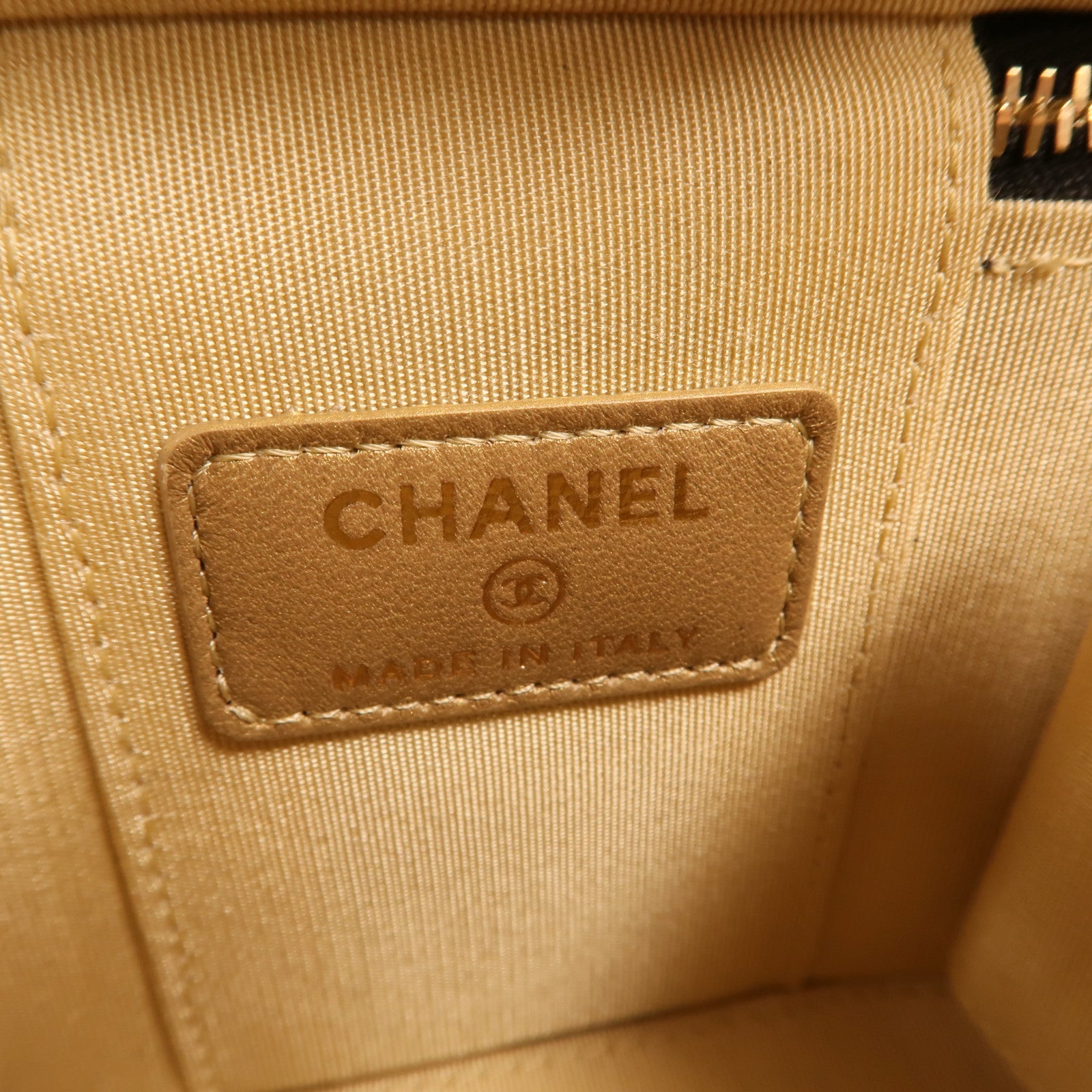 CHANEL 羊皮皮革Mini Vanity Case With Gold Ball金扣鏈帶肩背袋