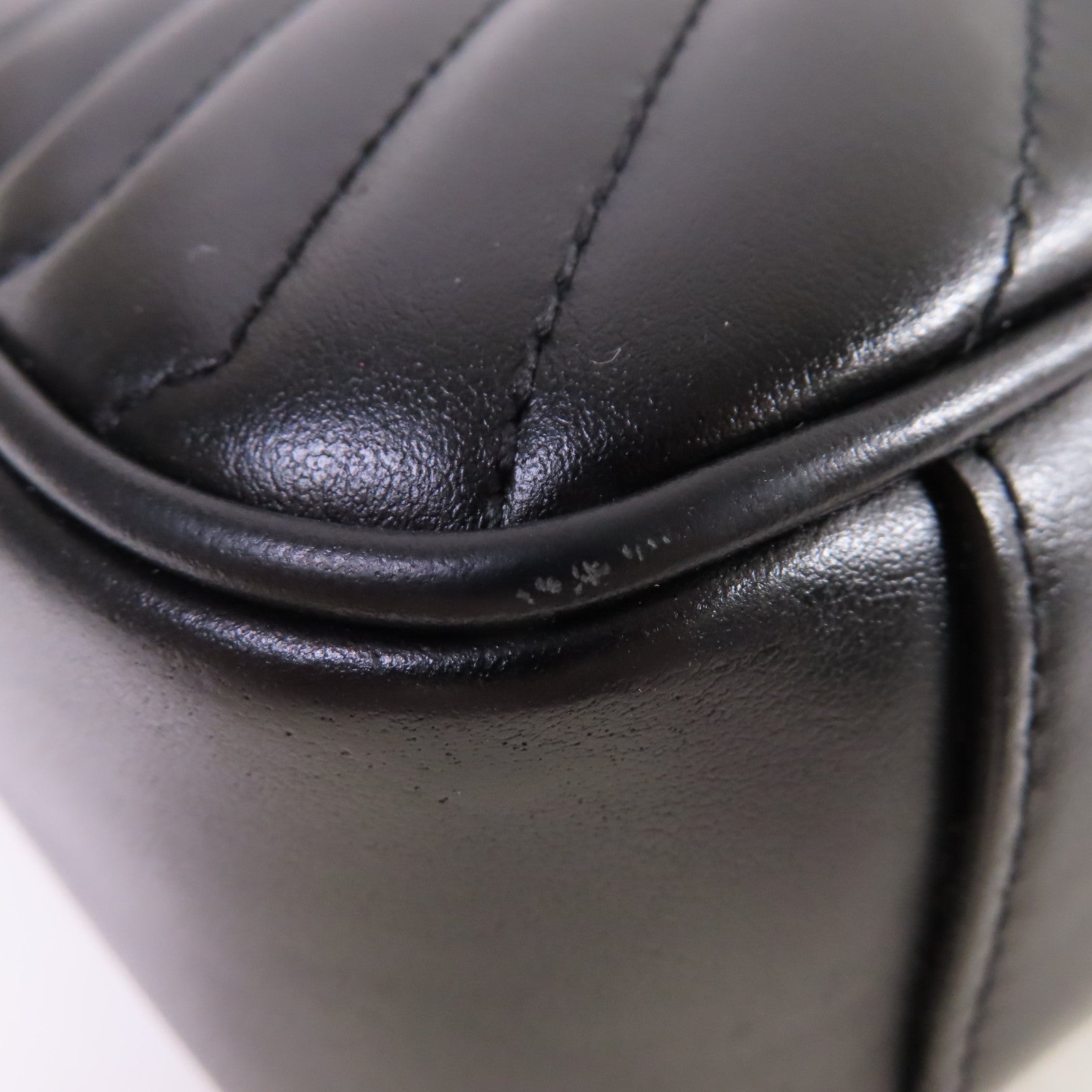 GUCCI 牛皮皮革GG Marmont Small Shoulder Bag金扣鏈帶肩背袋黑色