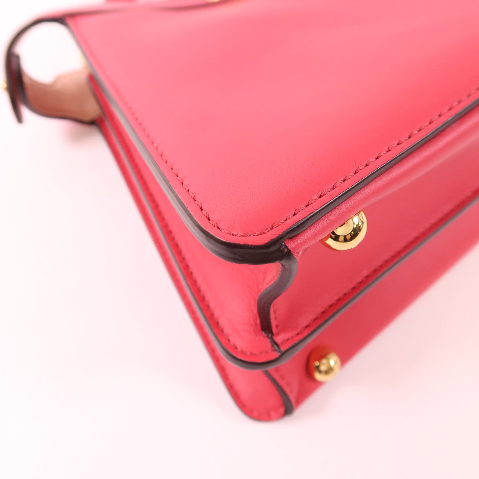 FENDI 牛皮皮革Peekaboo金扣手挽肩背兩用袋