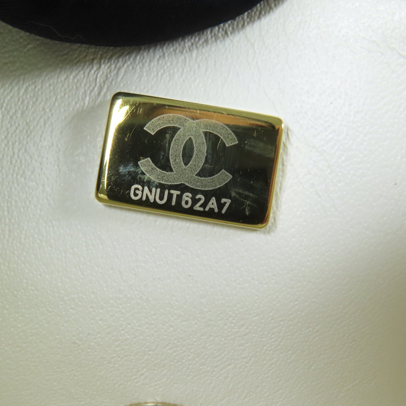 CHANEL 【激減優惠】羊皮皮革Mini Classic 20金扣肩背袋