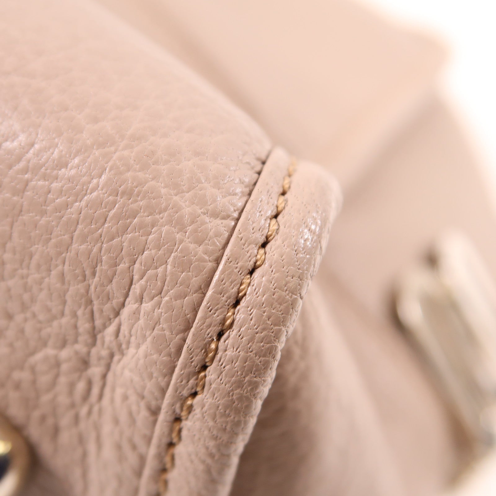 LOEWE 牛皮皮革Handbag銀扣手挽袋淺棕色