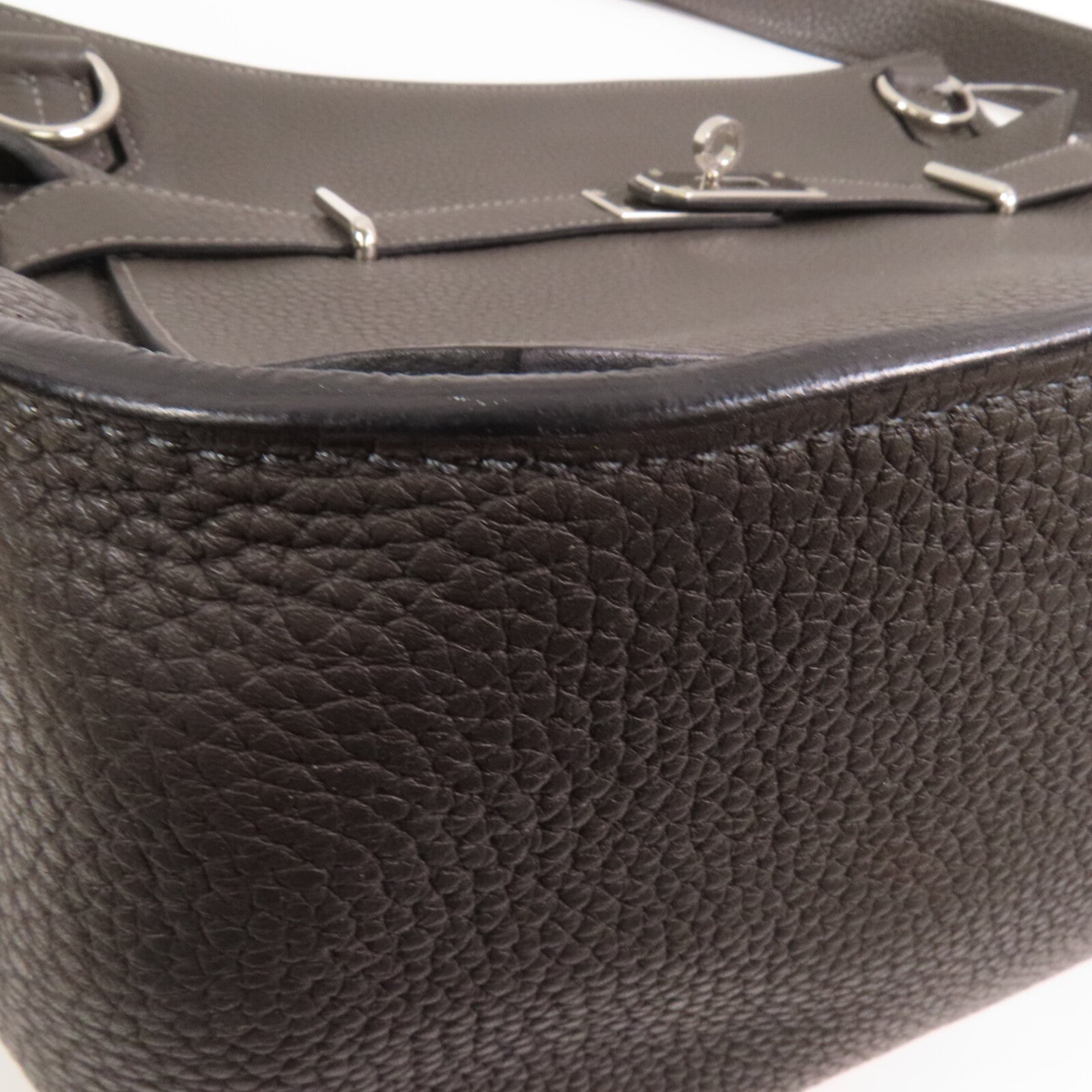 HERMES Clemence皮革Jypesiere 37銀扣肩背袋Etain
