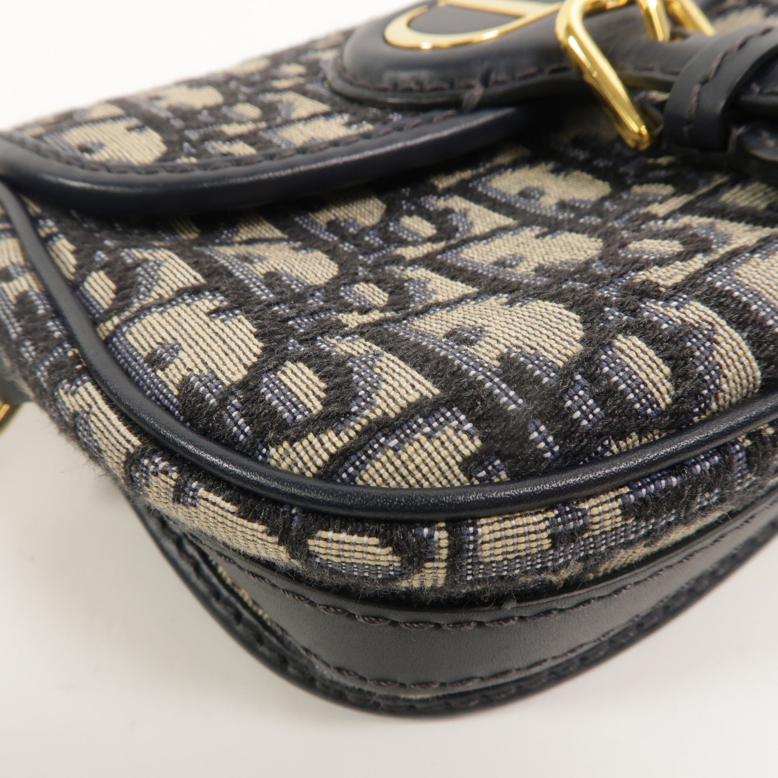 Dior 帆布Mini Bobby肩背袋