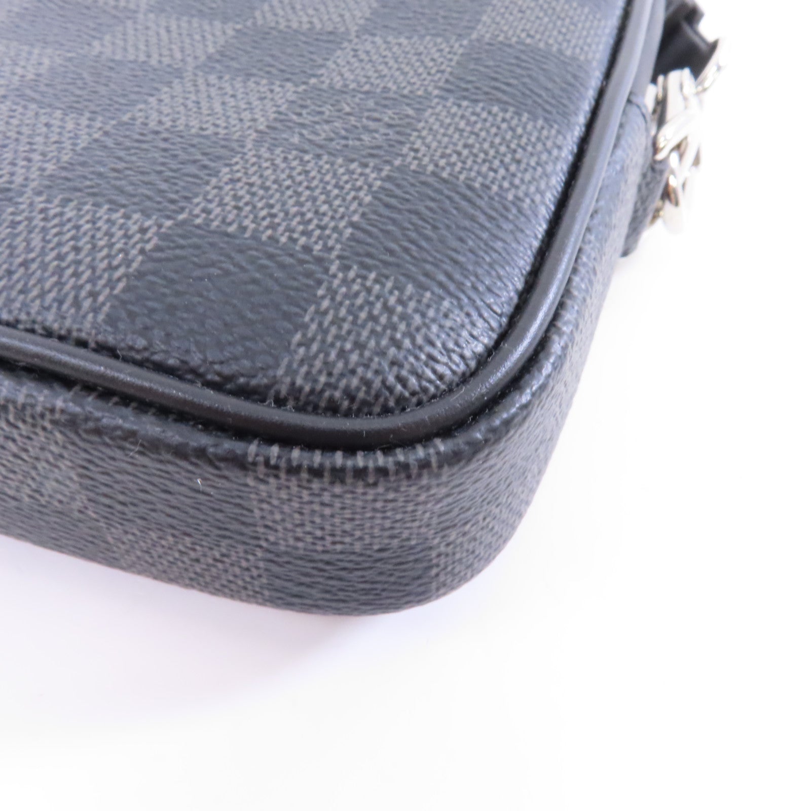 LOUIS VUITTON Damier Alpha Cluch銀扣手拿包黑色