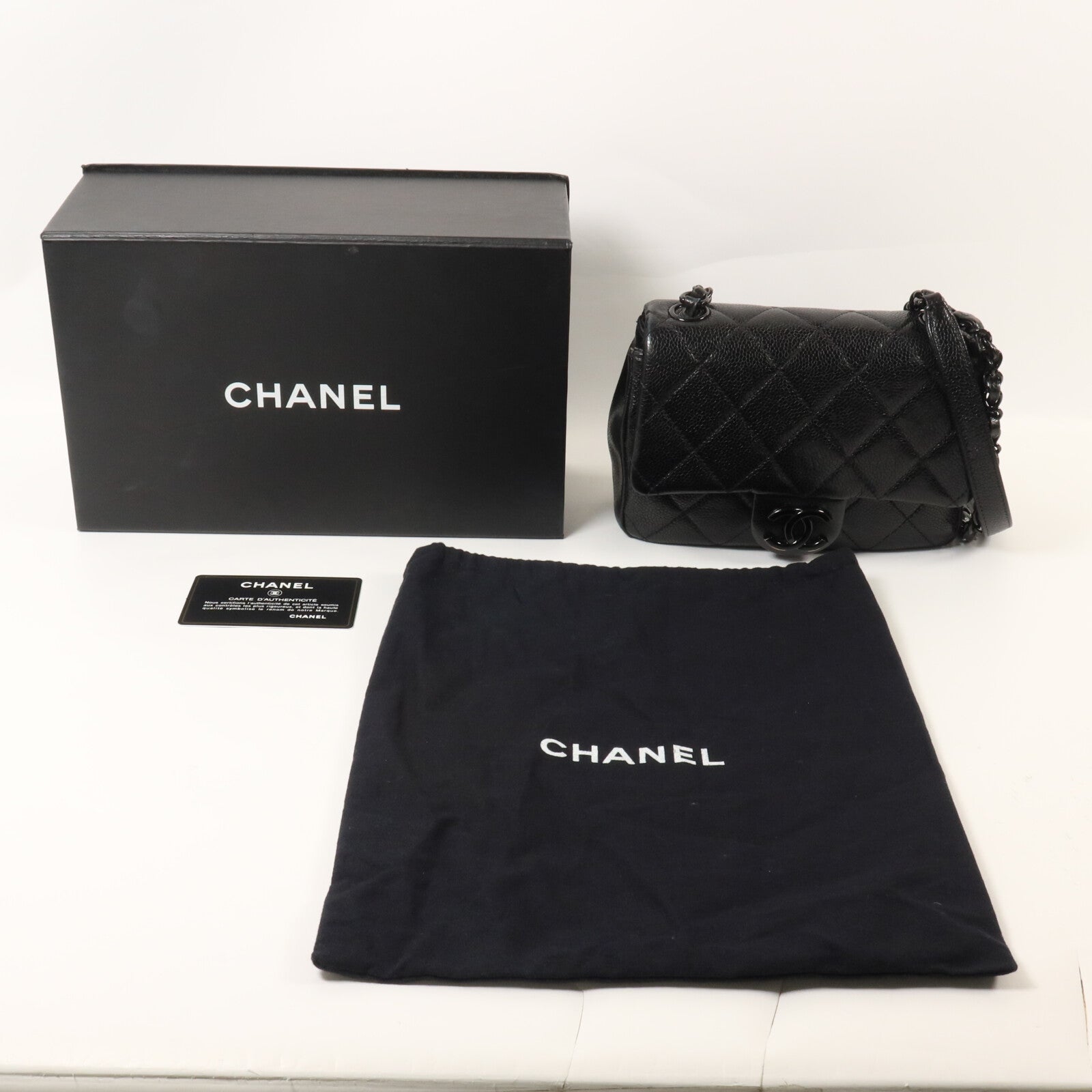 CHANEL 牛皮皮革Mini Flap 17cm鏈帶肩背袋