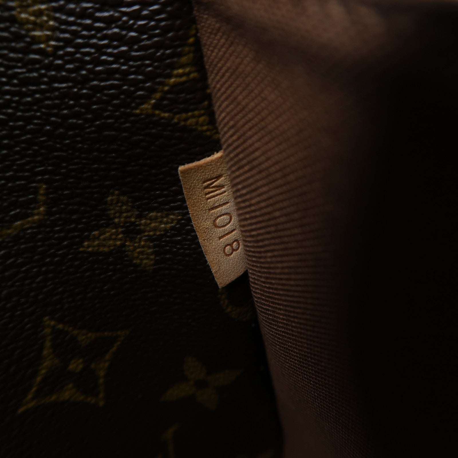 LOUIS VUITTON Monogram Bosphore PM金扣肩背袋啡色