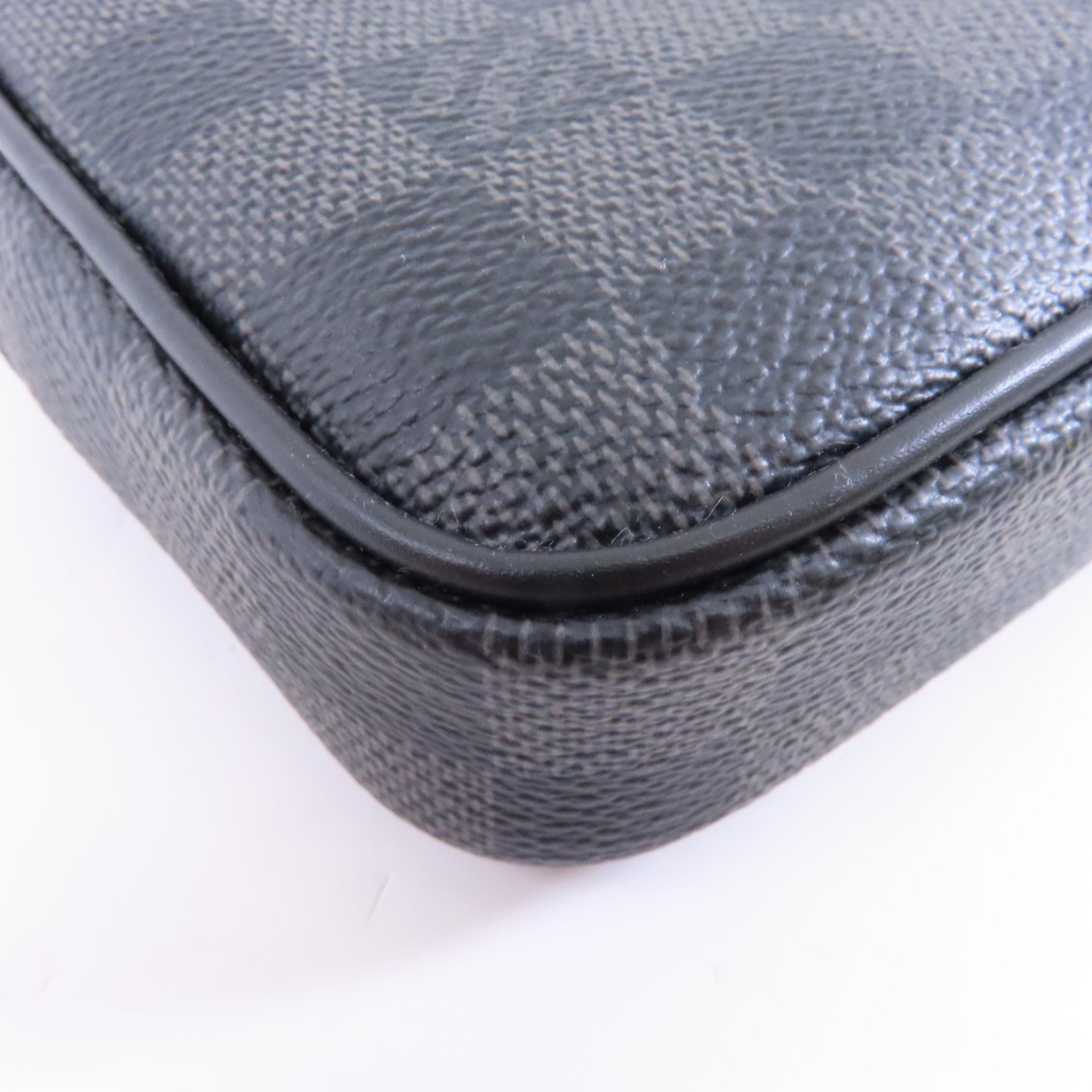 LOUIS VUITTON Damier Alpha Cluch銀扣手拿包黑色
