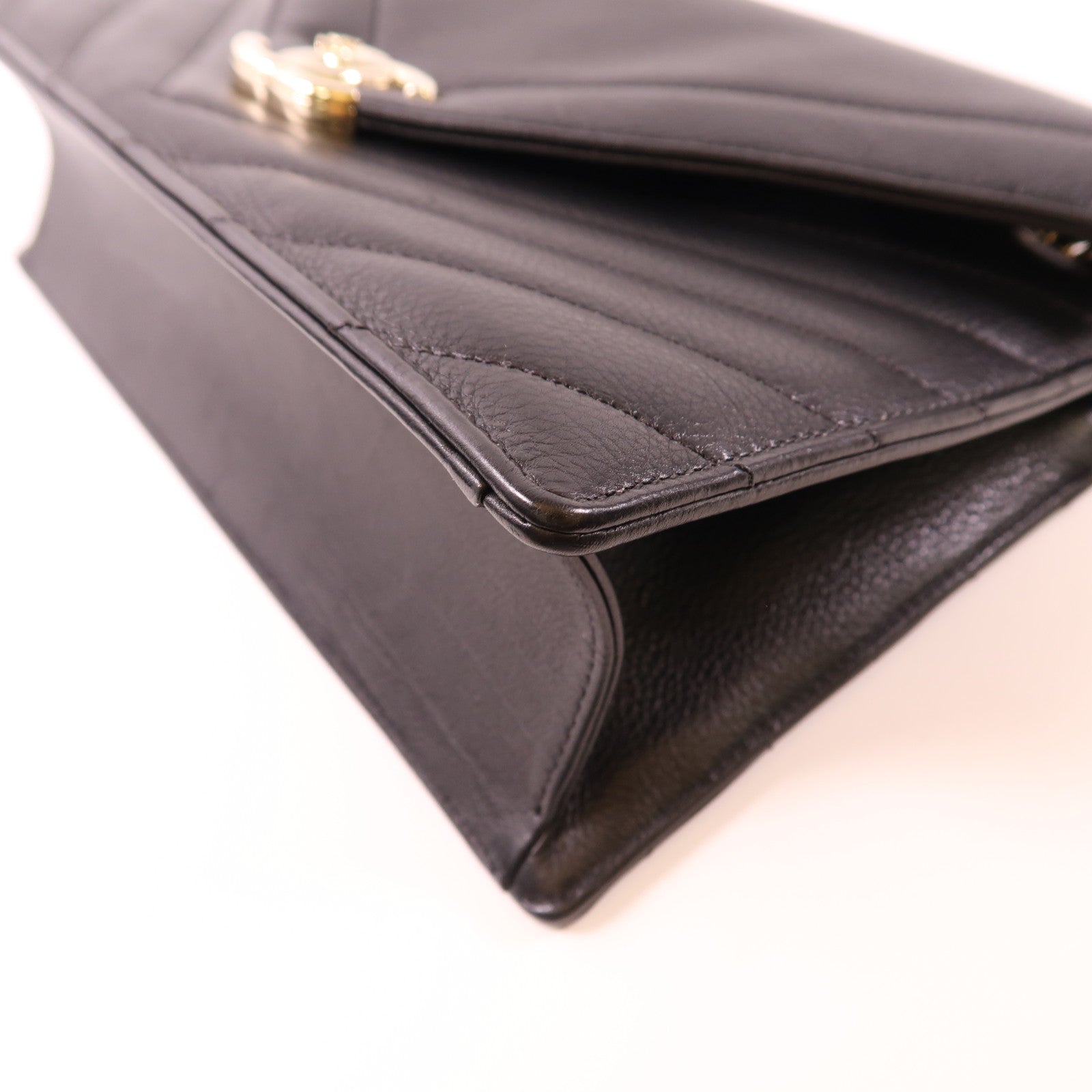 CHANEL 牛皮皮革Shoulder Bag金扣鏈帶肩背袋