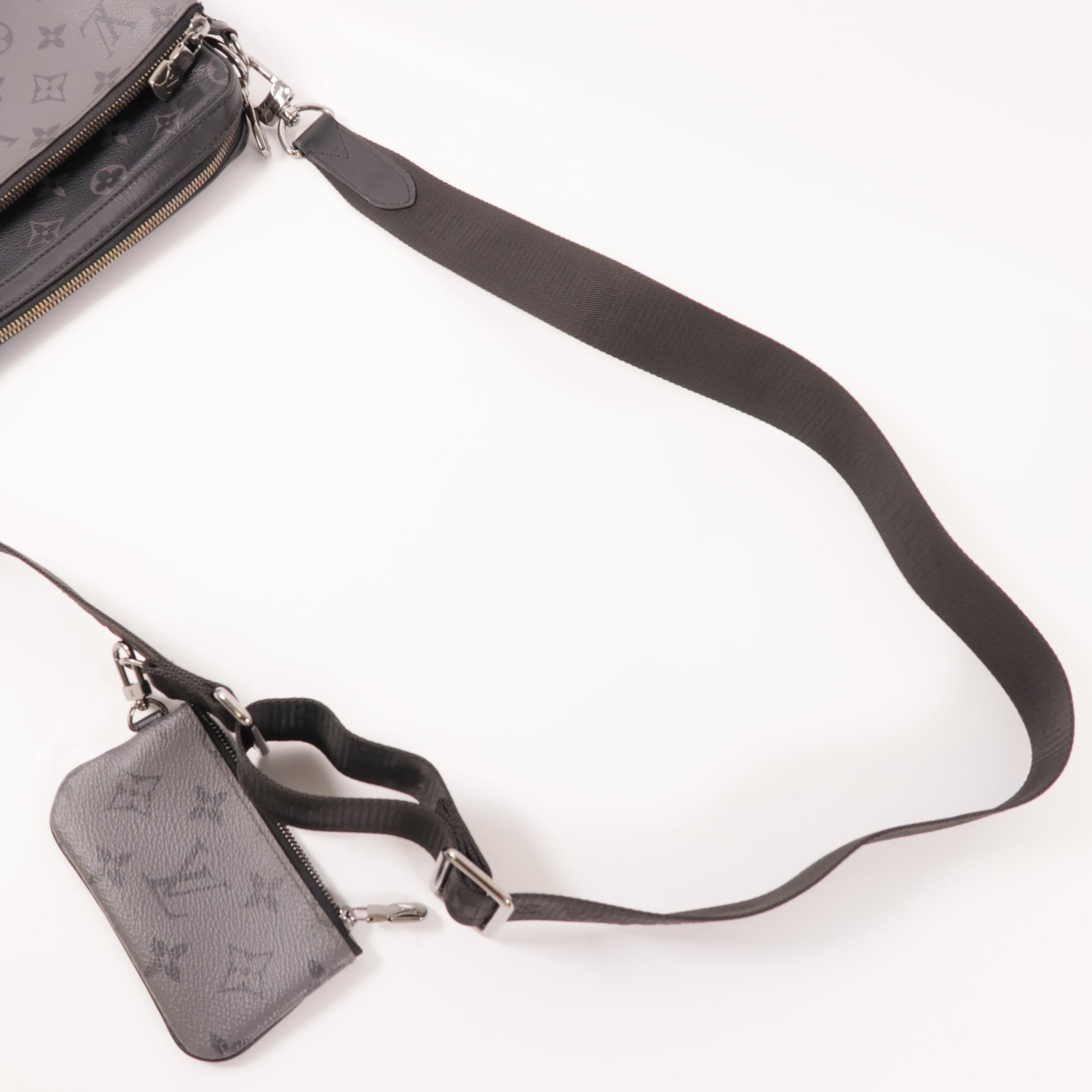 LOUIS VUITTON Trio Messenger Shoulder Bag M69443 Monogram Eclipse Reverse Gray