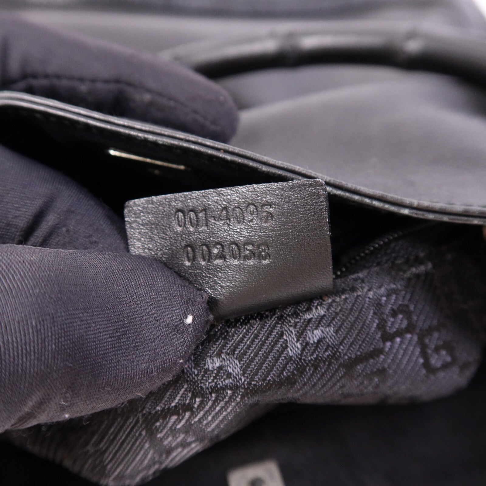 GUCCI 牛皮皮革Vintage Bamboo Bag銀扣肩背袋