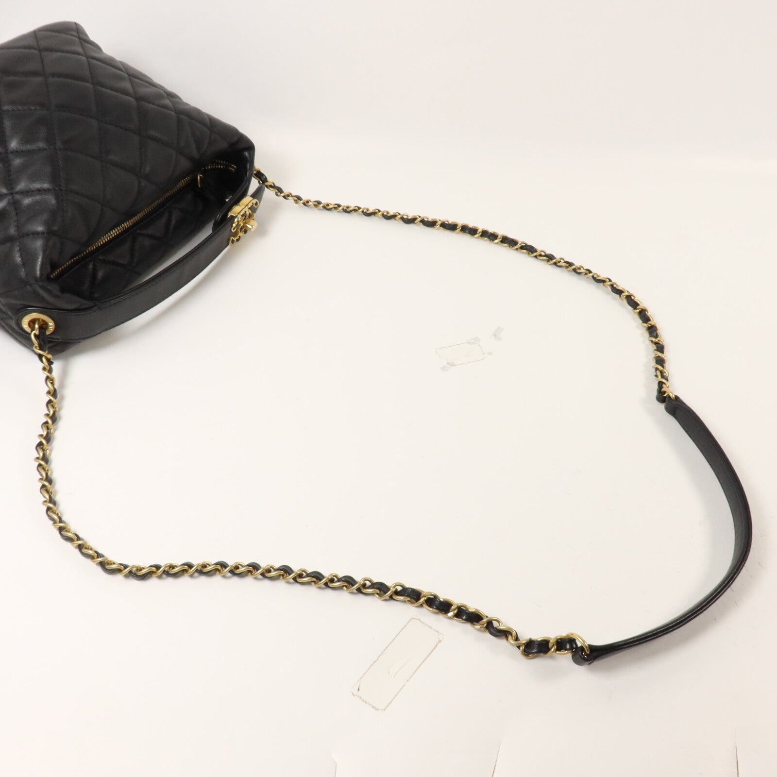 CHANEL 羊皮皮革19 Hobo Bag鏈帶手挽肩背兩用袋