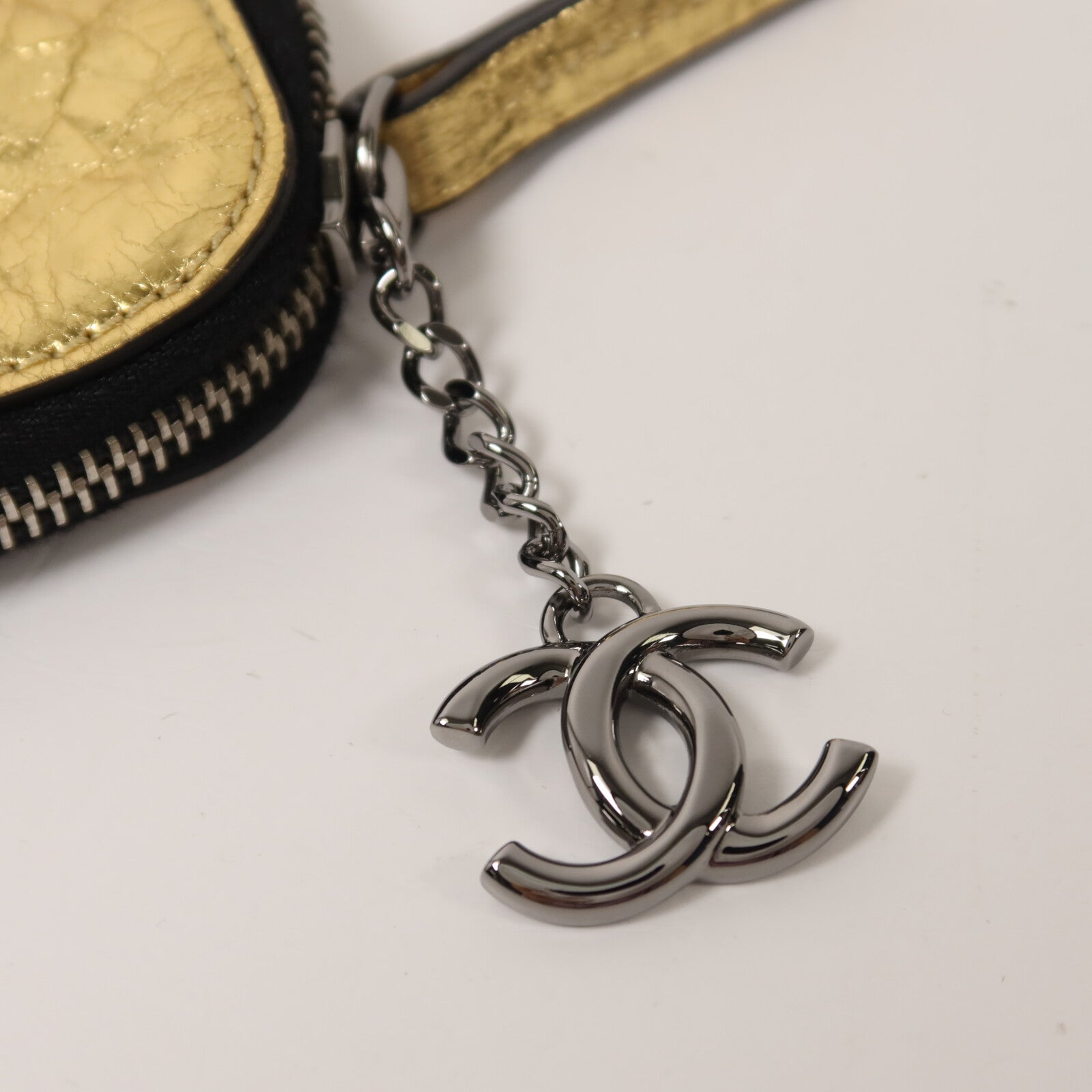 CHANEL 羊皮皮革Feministe Mais Feminine Pouch手拿包