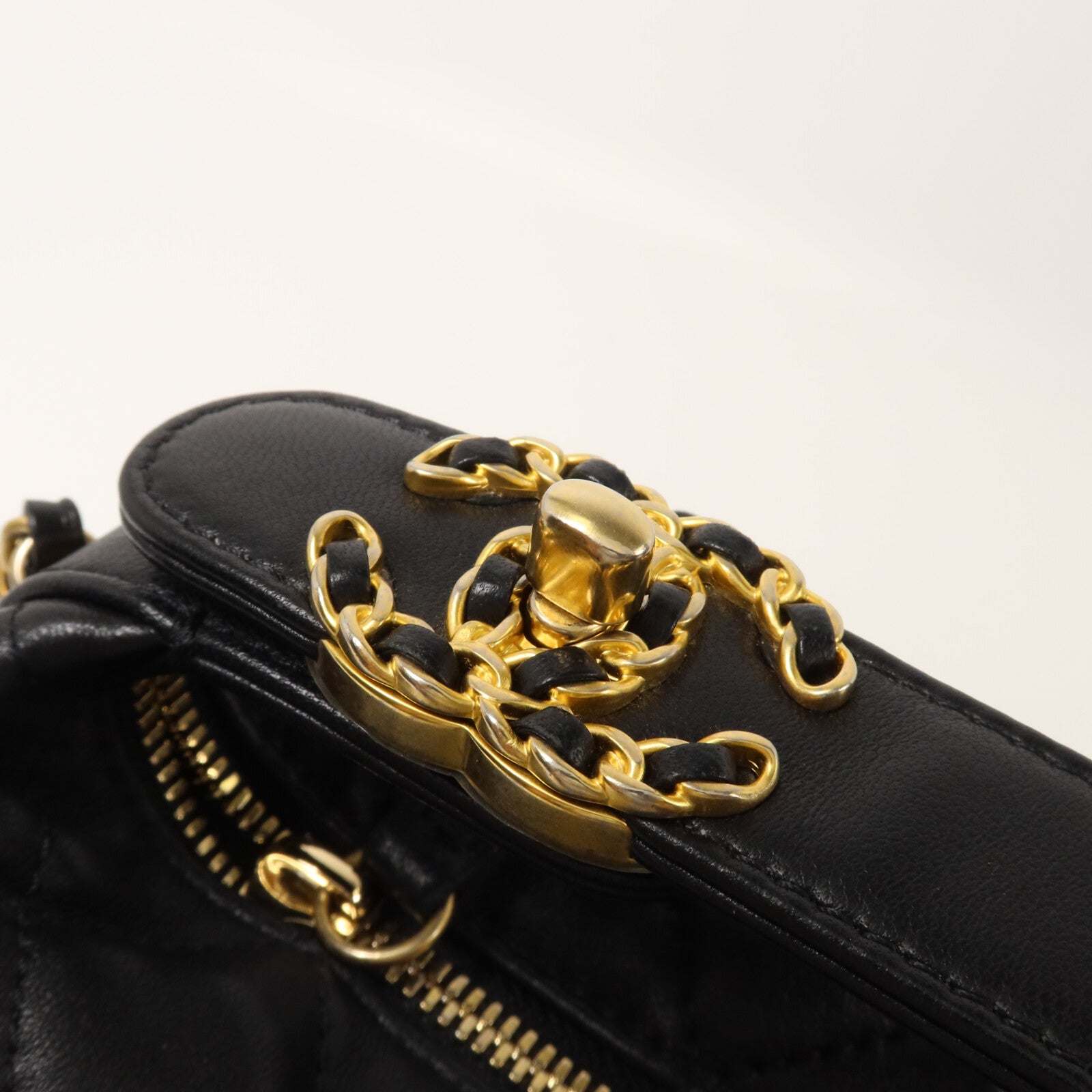 CHANEL 羊皮皮革19 Hobo Bag鏈帶手挽肩背兩用袋