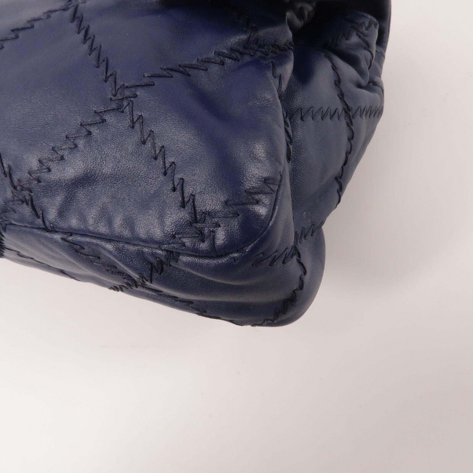 CHANEL 牛皮皮革Chain Shoulder鏈帶肩背袋