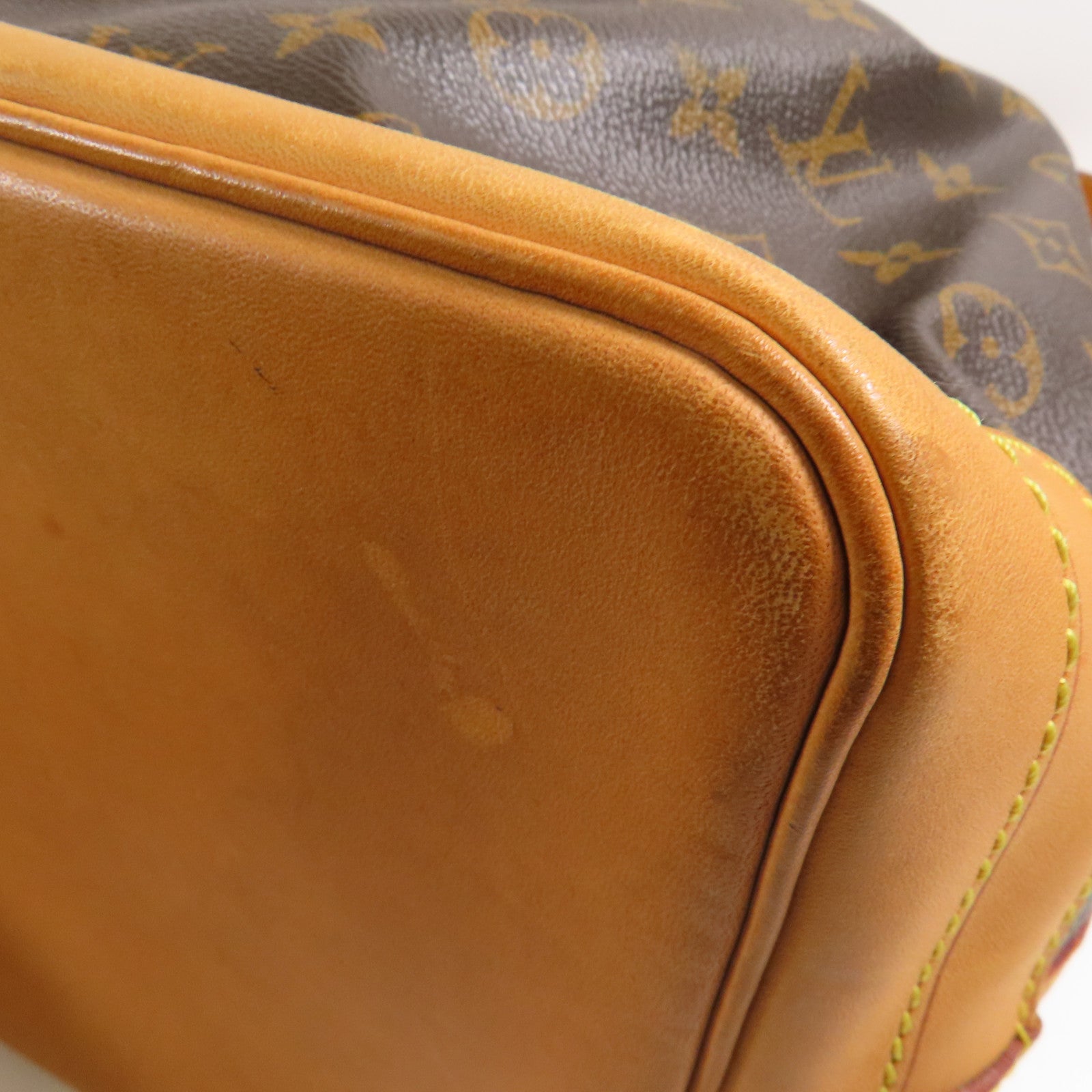 LOUIS VUITTON Monogram Noe金扣肩背袋