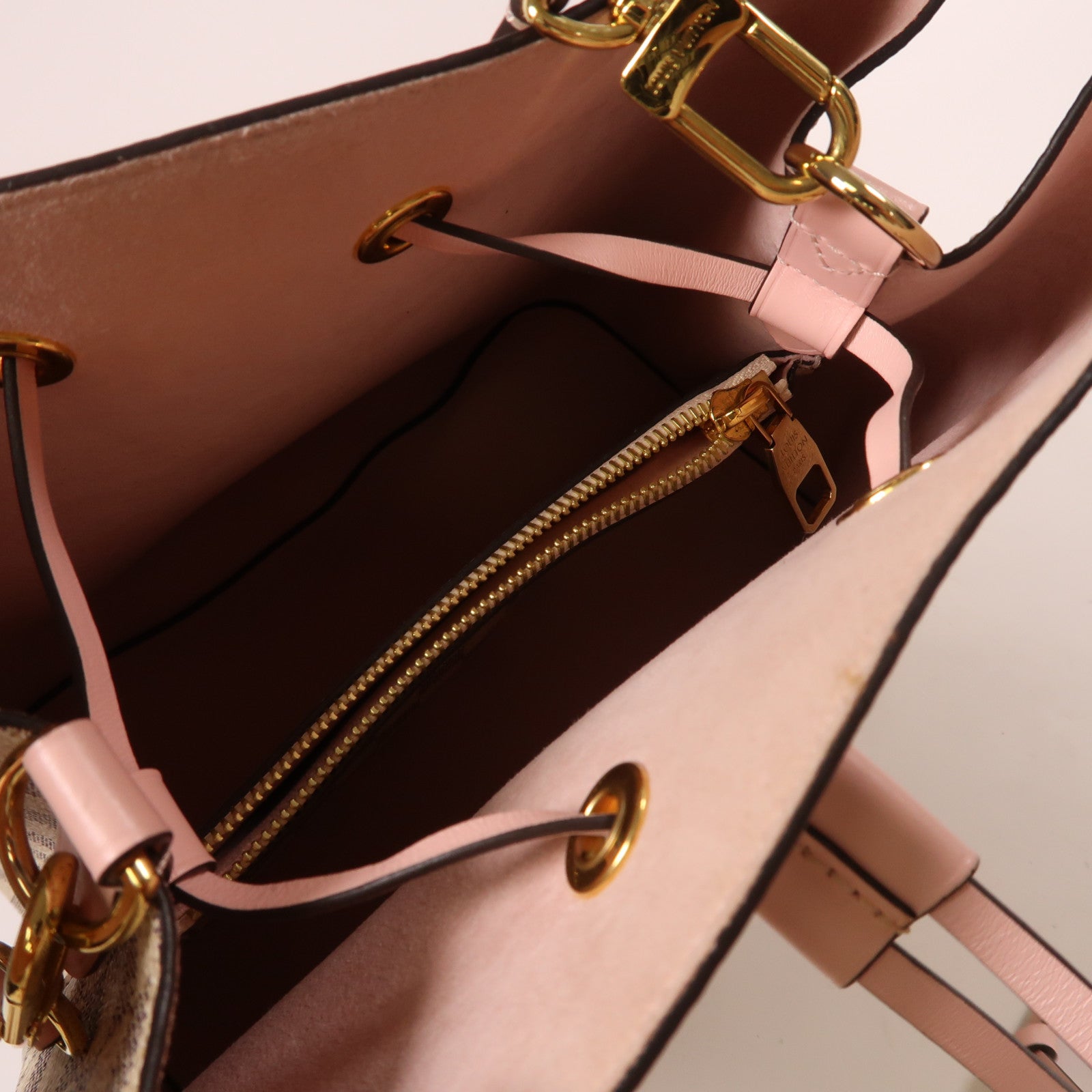 LOUIS VUITTON Damier Azur Neo Noe金扣肩背袋白色/粉紅色