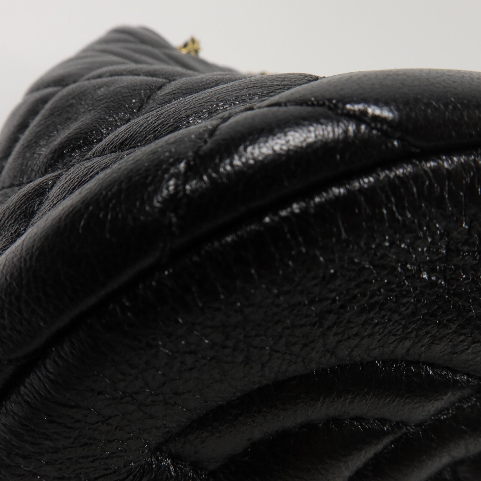 CHANEL 羊皮皮革Bucket Bag鏈帶肩背袋