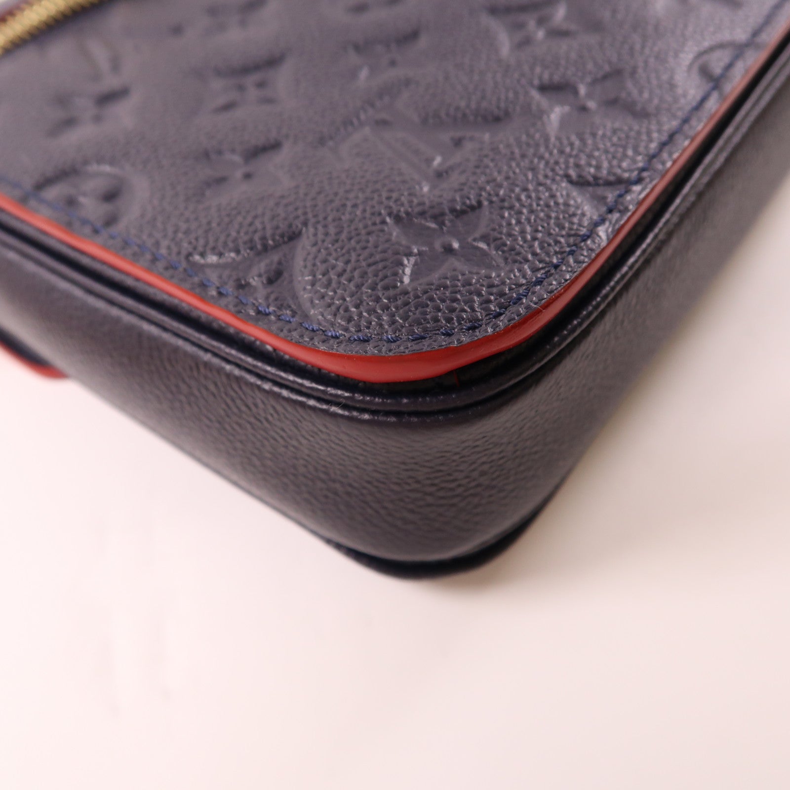 LOUIS VUITTON Monogram Empreinte Pochette Metis金扣手挽肩背兩用袋深藍色