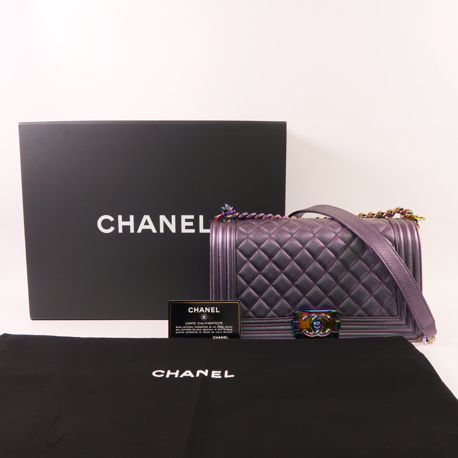 CHANEL 牛皮皮革Boy 25鏈帶肩背袋