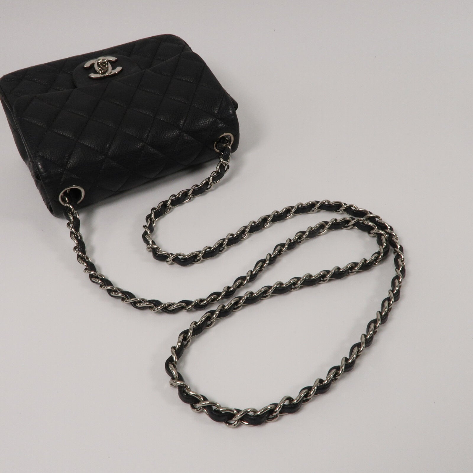 CHANEL 牛皮皮革Mini Classic 17鏈帶肩背袋