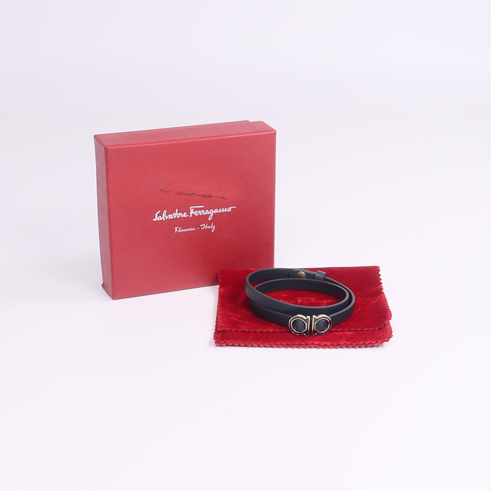 Salvatore Ferragamo 牛皮皮革Bracelet金扣手帶