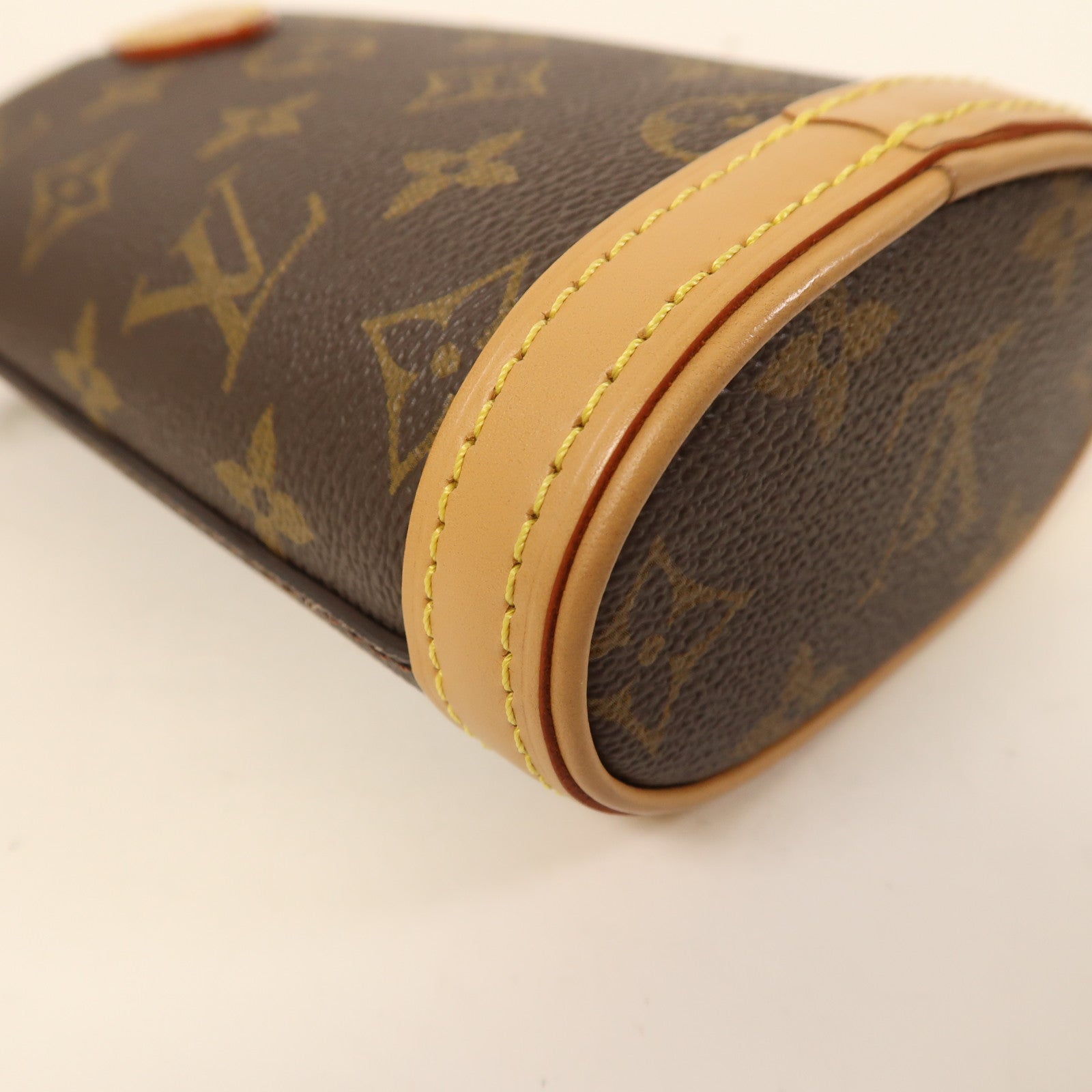 LOUIS VUITTON 【激減優惠】Monogram Fold Me Pouch金扣肩背袋
