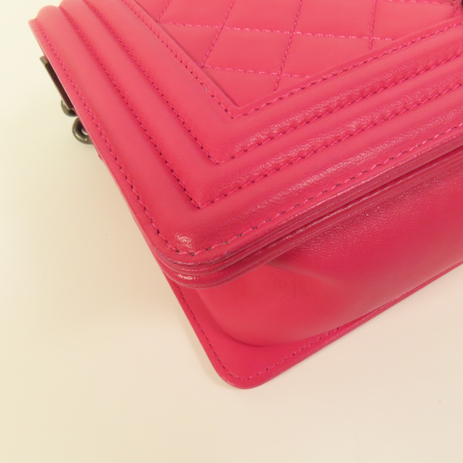 CHANEL 羊皮皮革Boy 25鏈帶肩背袋