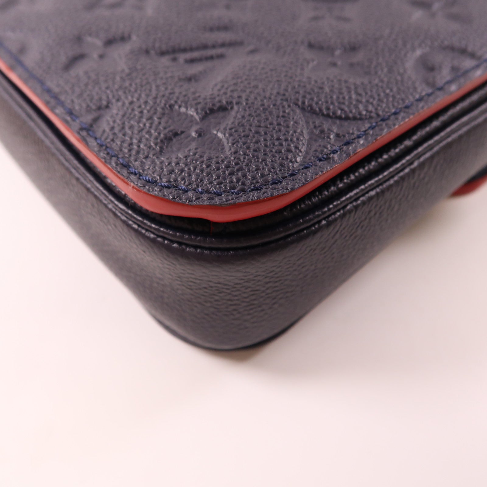 LOUIS VUITTON Monogram Empreinte Pochette Metis金扣手挽肩背兩用袋深藍色