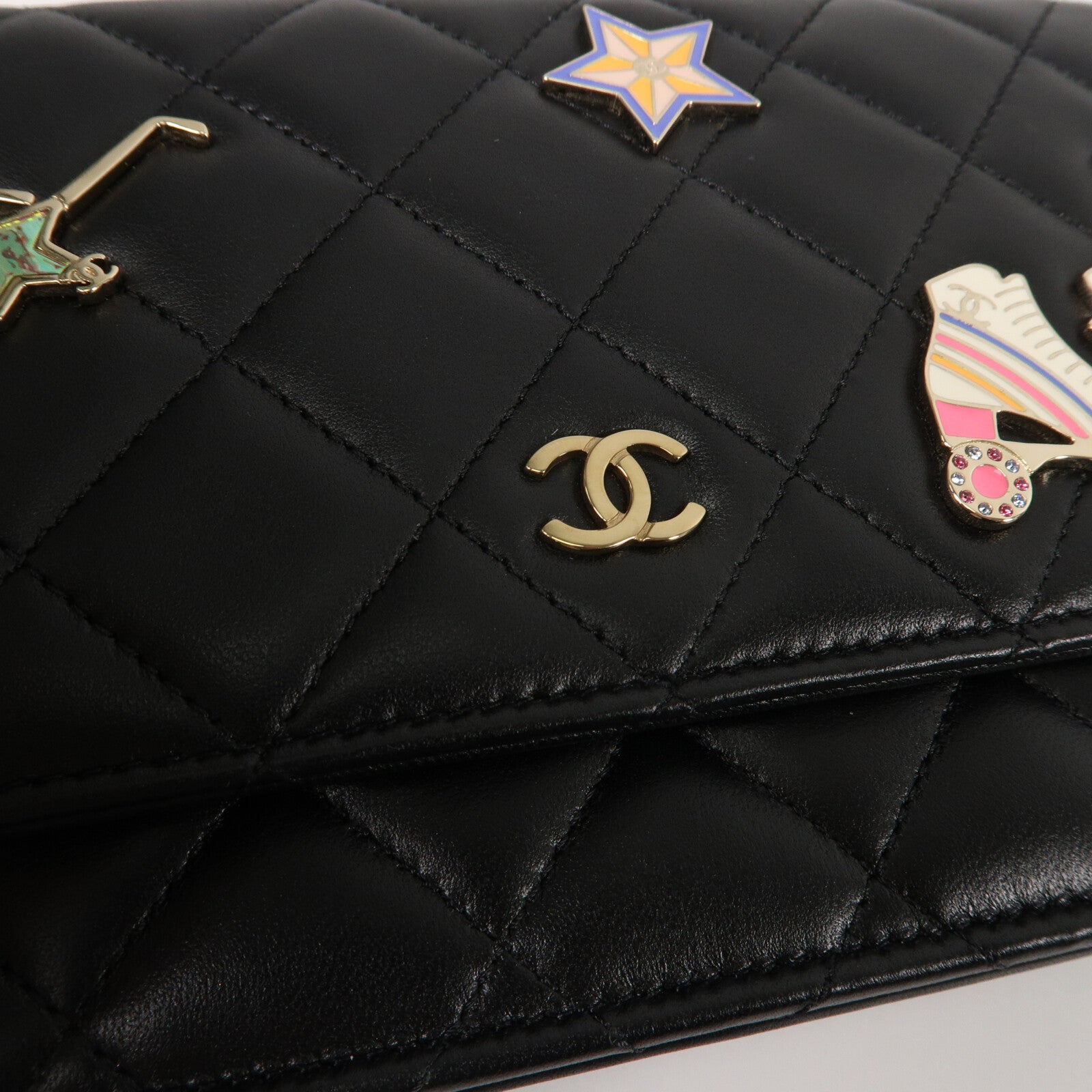 CHANEL 羊皮皮革WOC Wallet On Chain鏈帶肩背袋