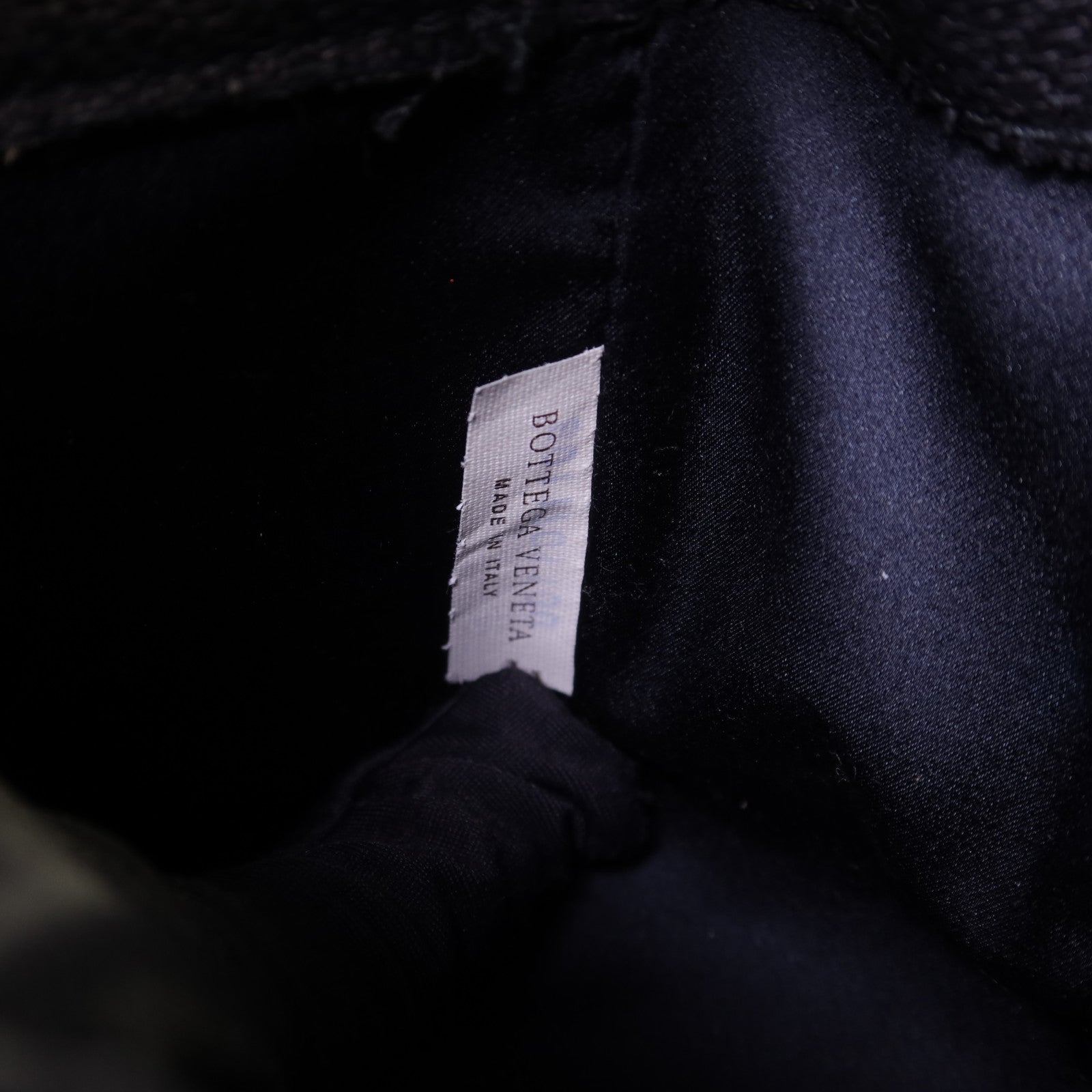 BOTTEGA VENETA 藤料Handbag黑扣手挽袋