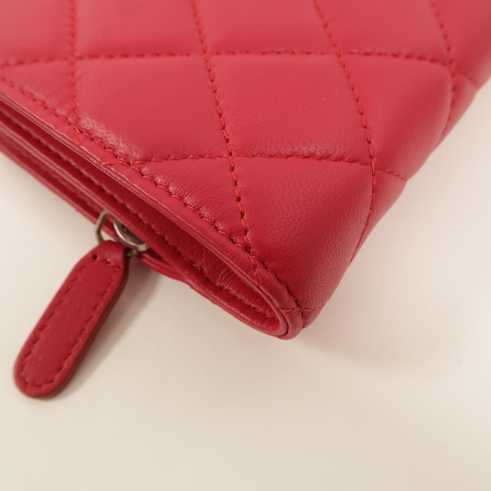 CHANEL 羊皮皮革Classic Bifold French Wallet錢包
