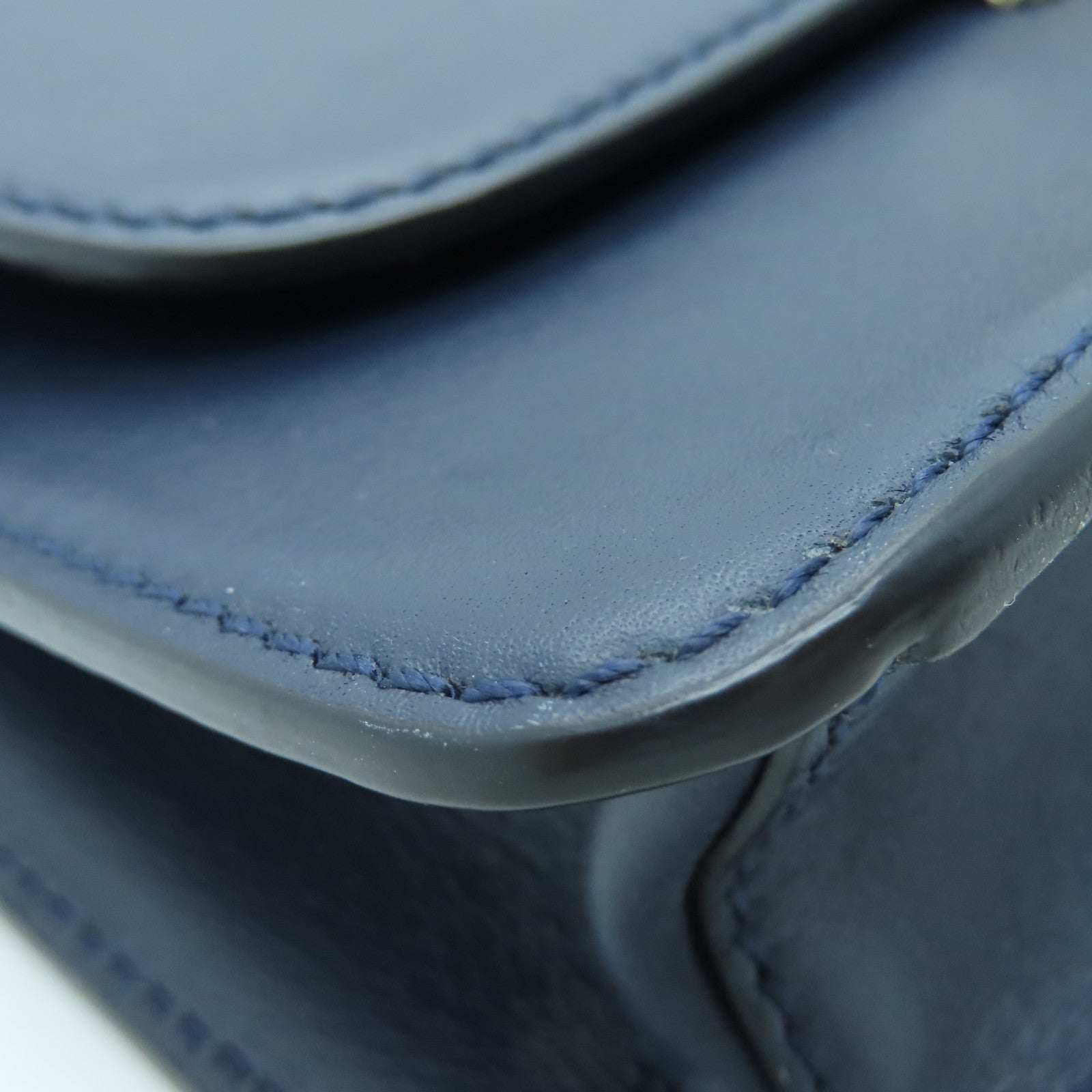 Valentino 【激減優惠】羊皮皮革Chain Shoulder金扣鏈帶肩背袋海軍藍色