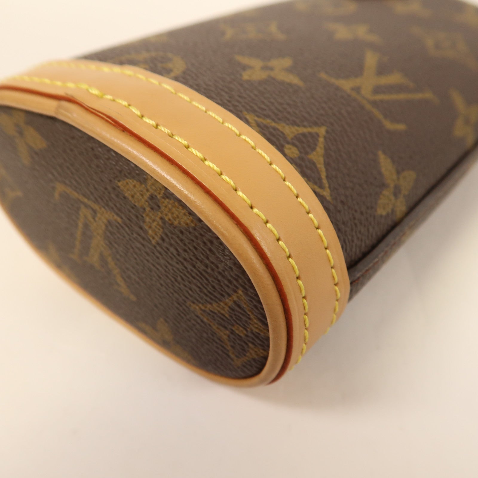 LOUIS VUITTON 【激減優惠】Monogram Fold Me Pouch金扣肩背袋