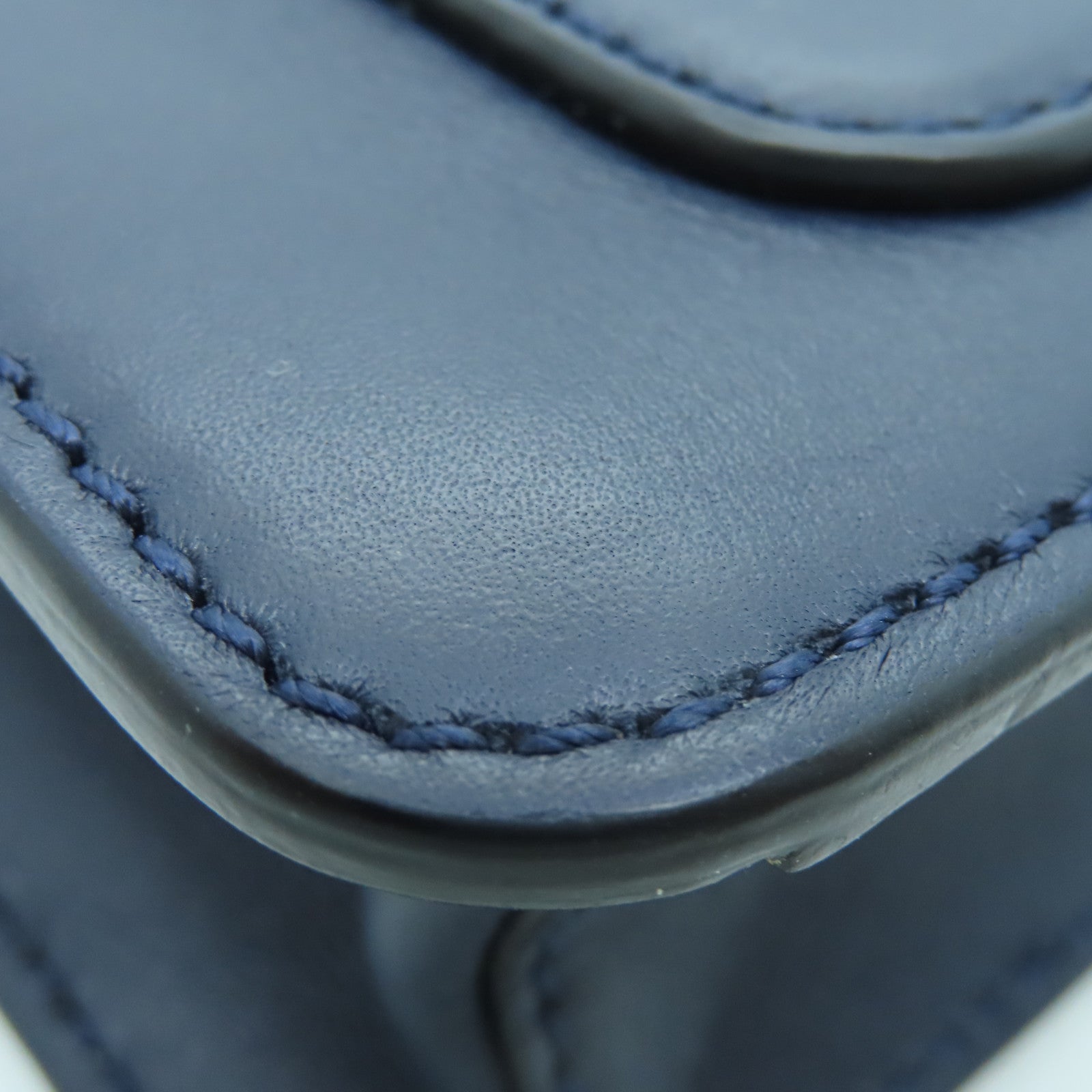 Valentino 【激減優惠】羊皮皮革Chain Shoulder金扣鏈帶肩背袋海軍藍色