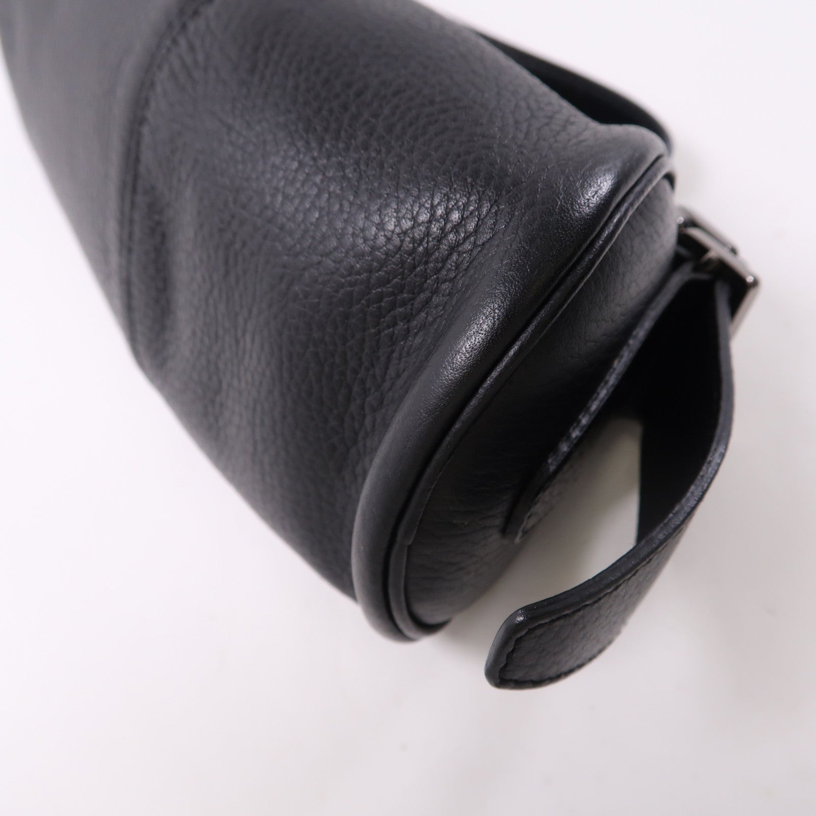 TOD'S 牛皮皮革Shoulder Bag銀扣肩背袋黑色