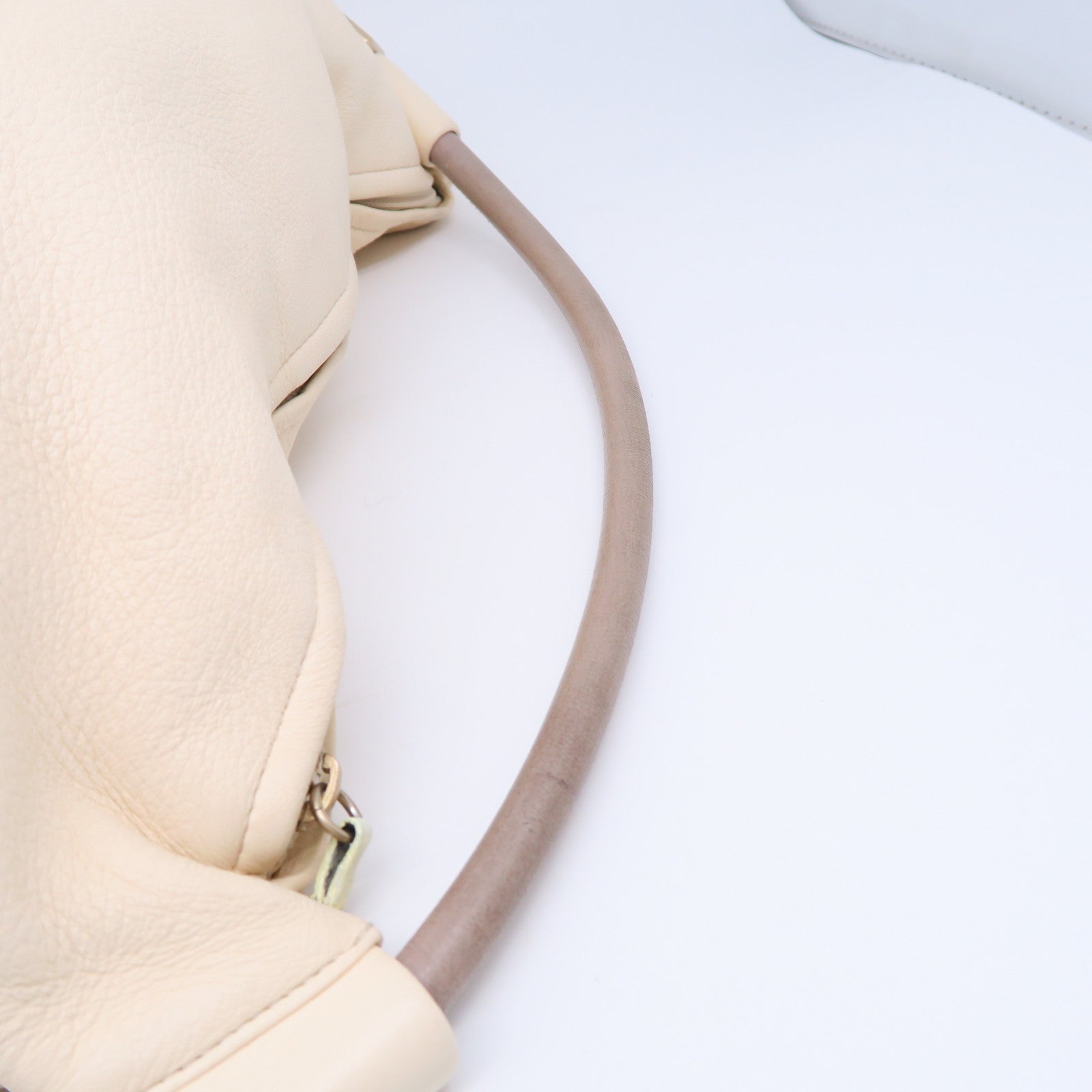 CHANEL 【清倉大減價】牛皮皮革Shoulder Bag金扣手挽肩背兩用袋米白色