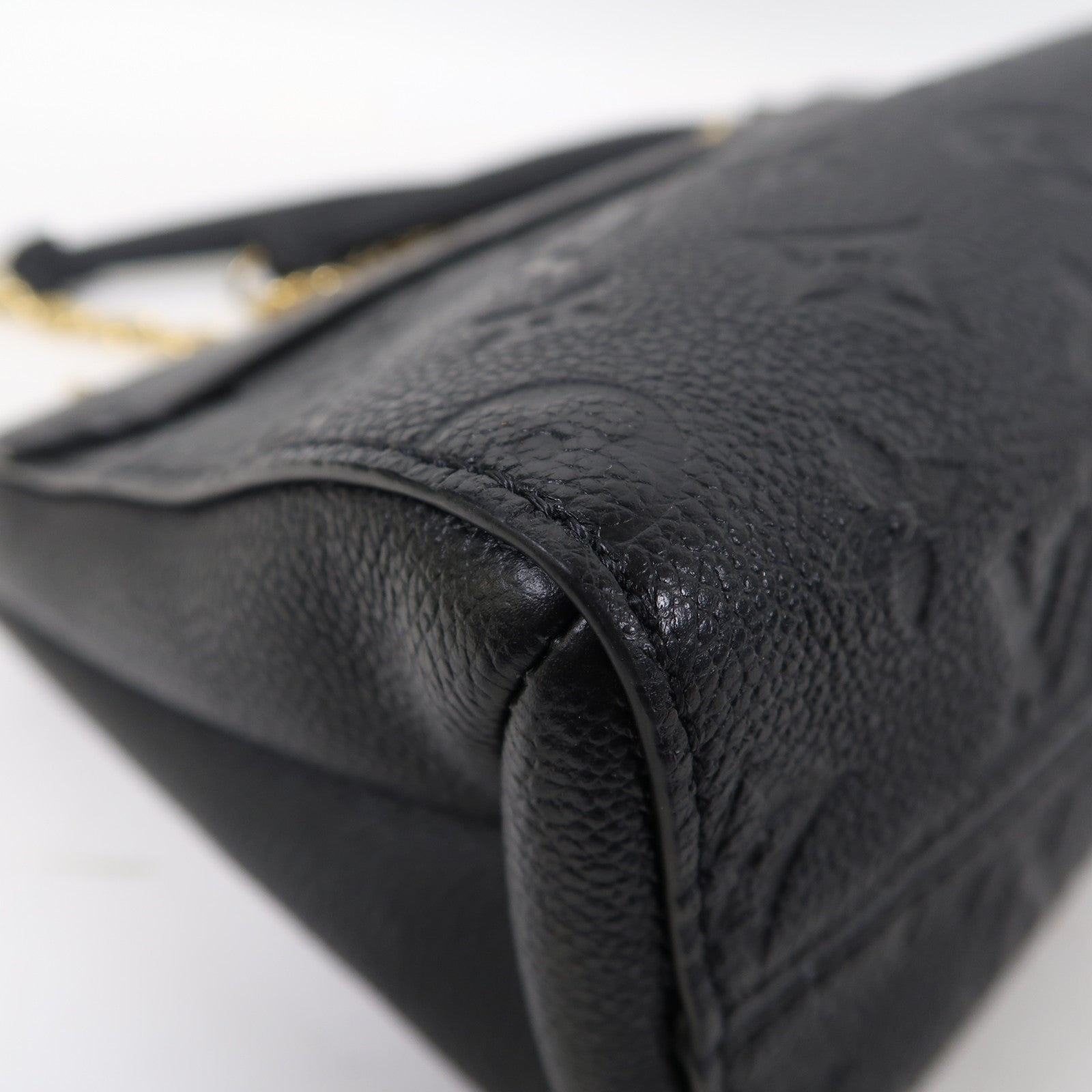 LOUIS VUITTON Monogram Empreinte Vavin PM金扣鏈帶肩背袋黑色