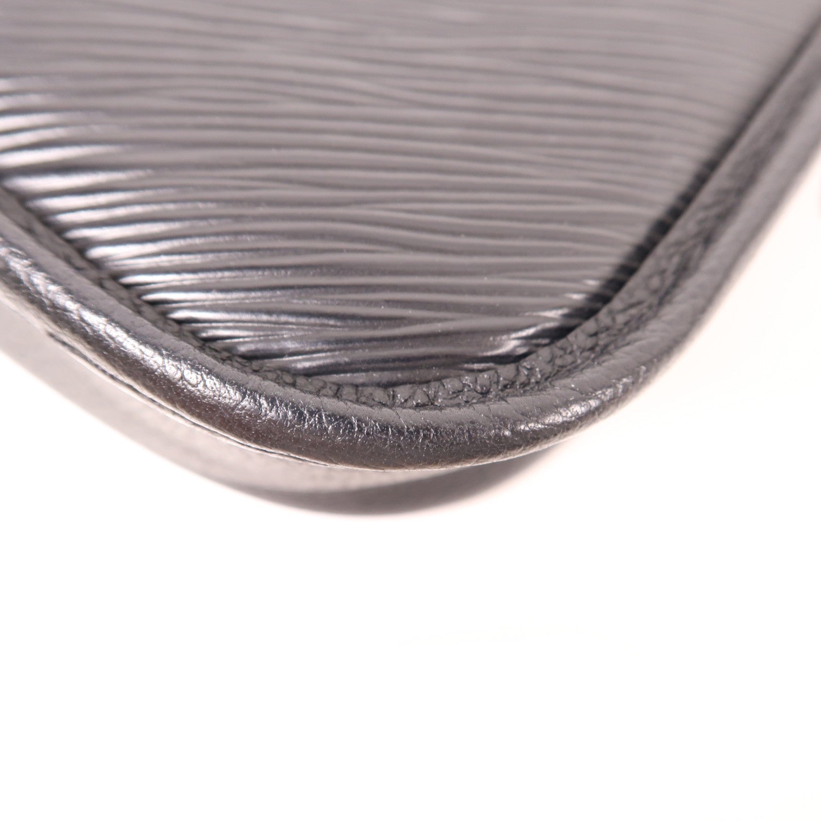 LOUIS VUITTON Epi Buci銀扣肩背袋黑色