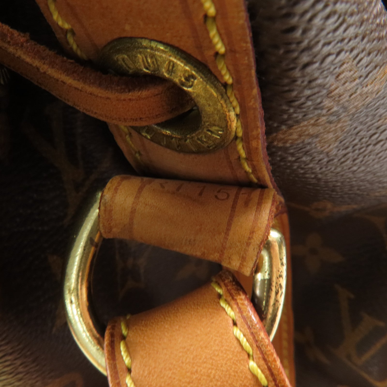 LOUIS VUITTON Monogram Noe金扣肩背袋