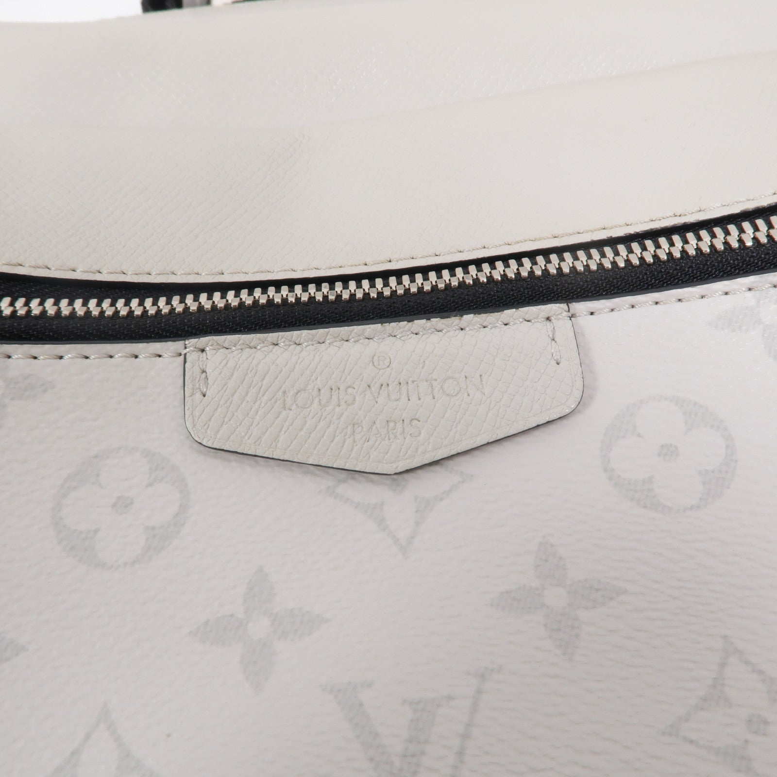 LOUIS VUITTON Monogram/Taigarama Outdoor Messenger Bag PM肩背袋