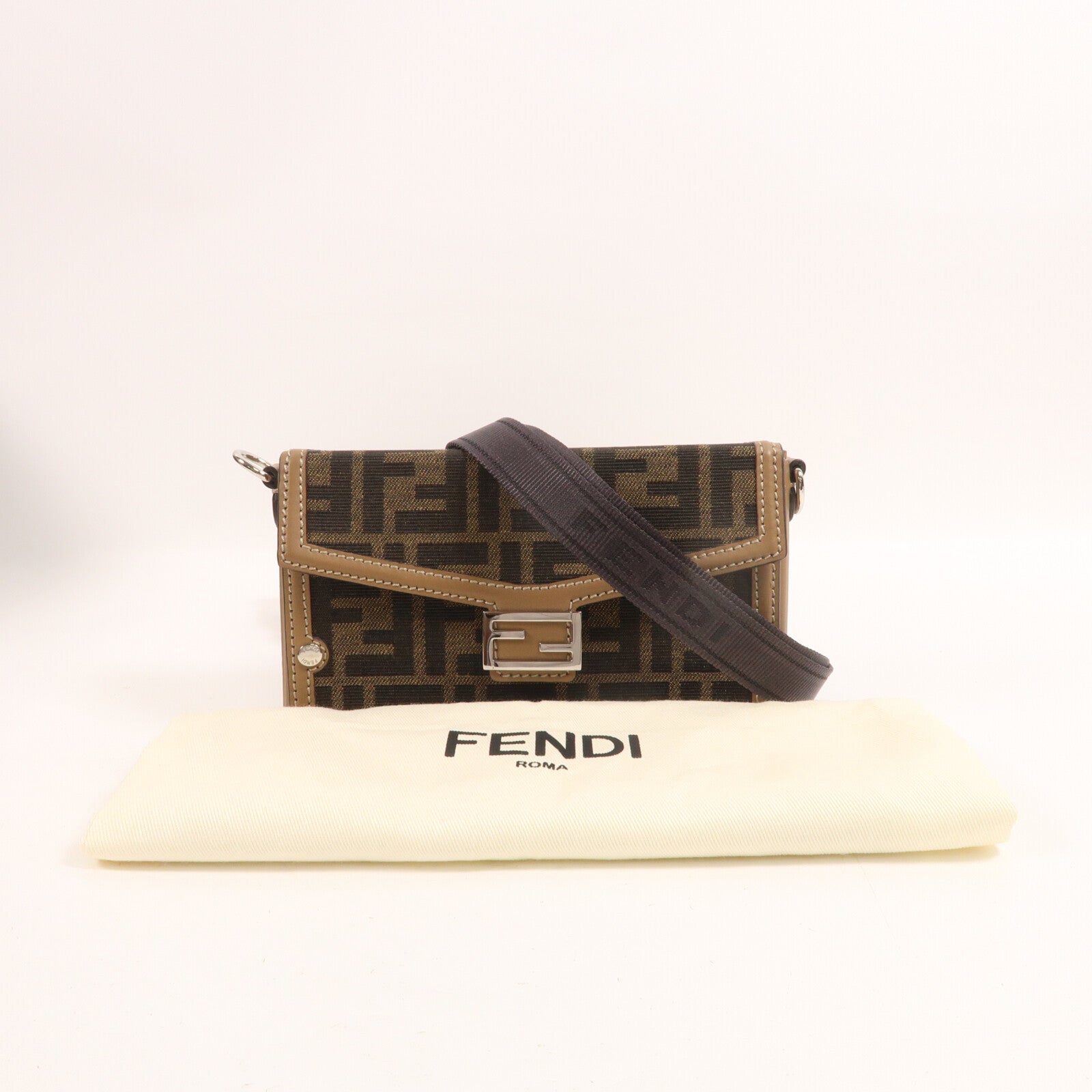 FENDI 帆布/牛皮皮革Bagutte Soft Trunk Phone Case肩背袋