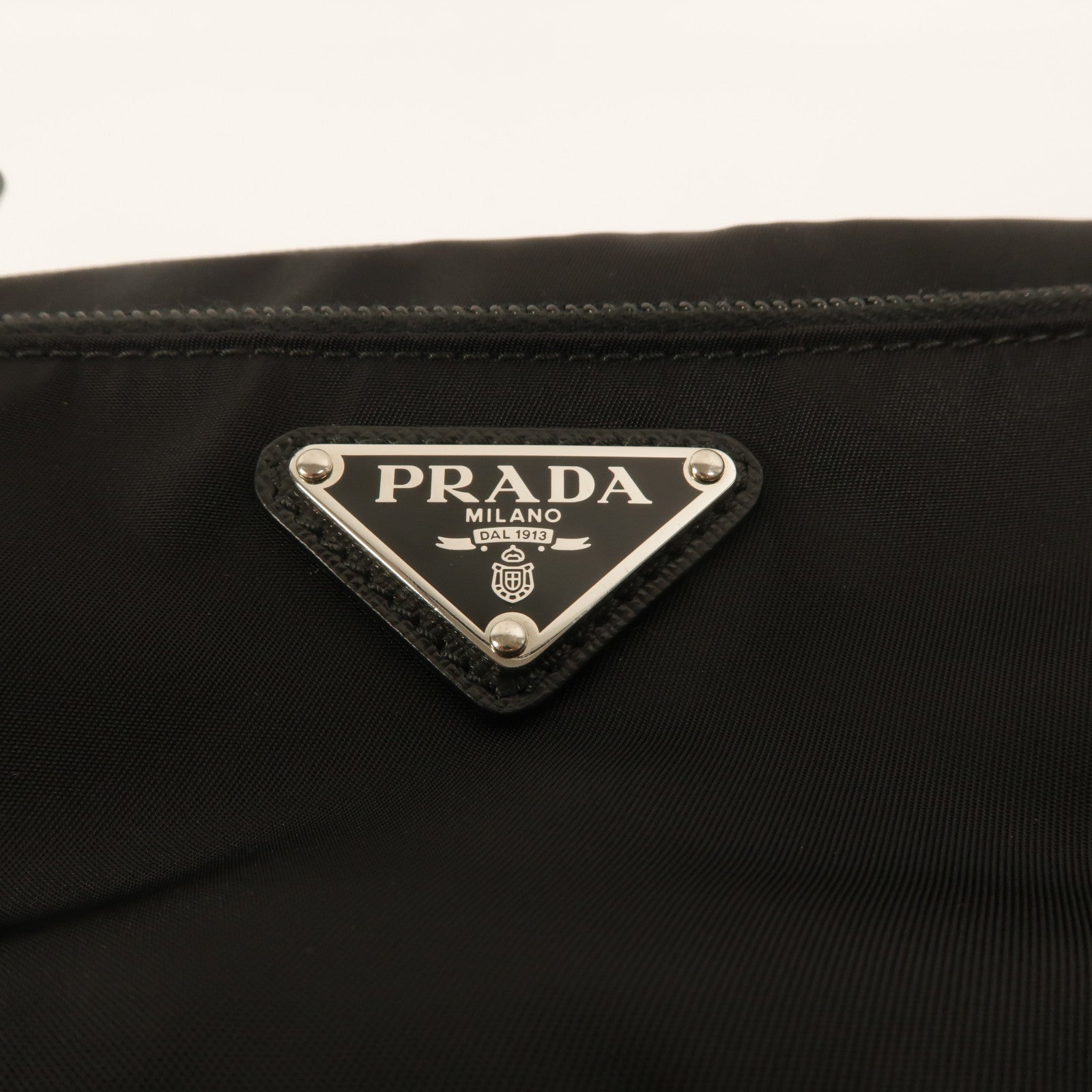 PRADA Saffiano皮革/Re-Nylon尼龍Travel Pouch手拿包