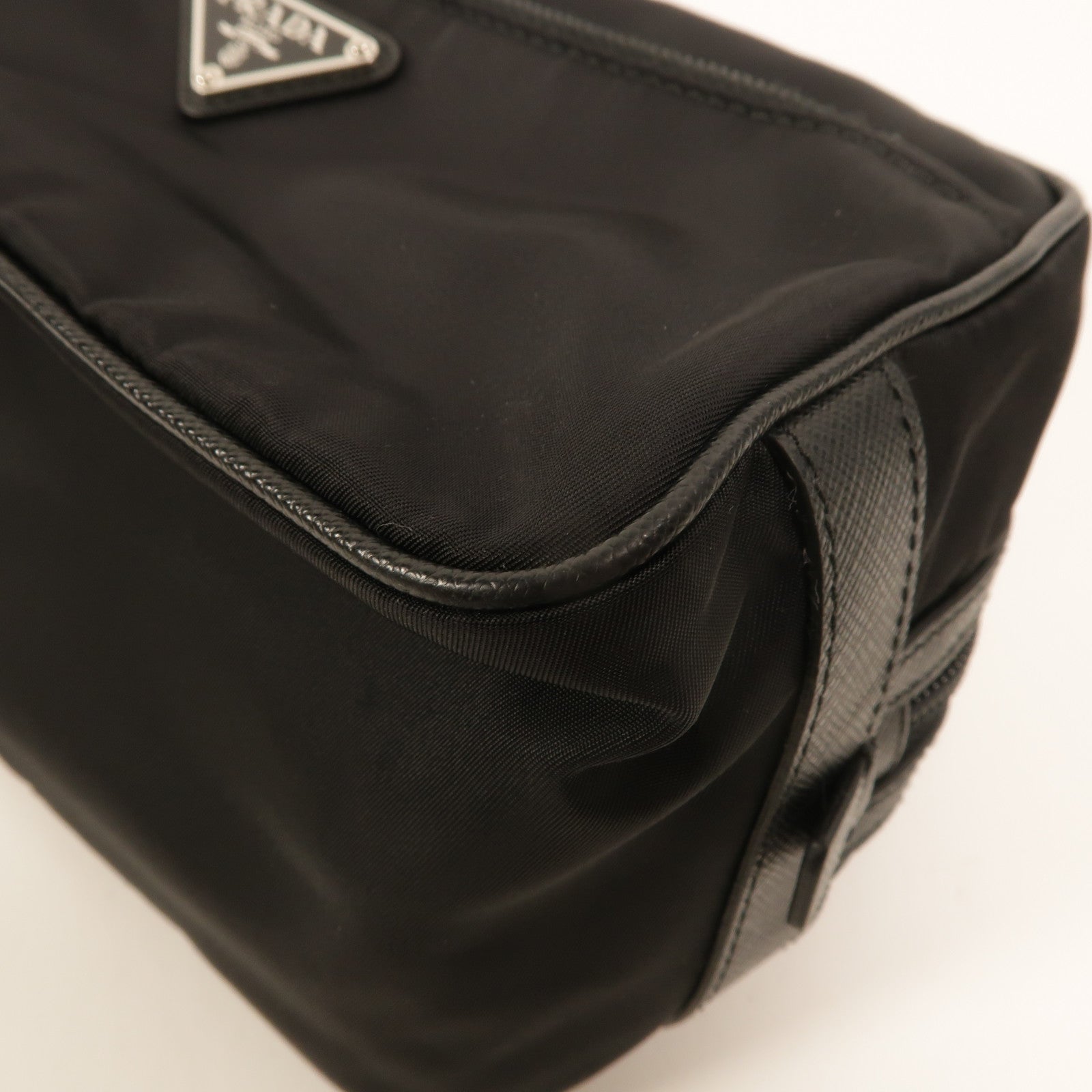 PRADA Saffiano皮革/Re-Nylon尼龍Travel Pouch手拿包