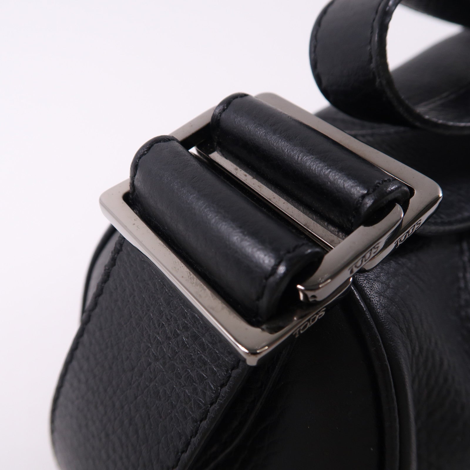 TOD'S 牛皮皮革Shoulder Bag銀扣肩背袋黑色