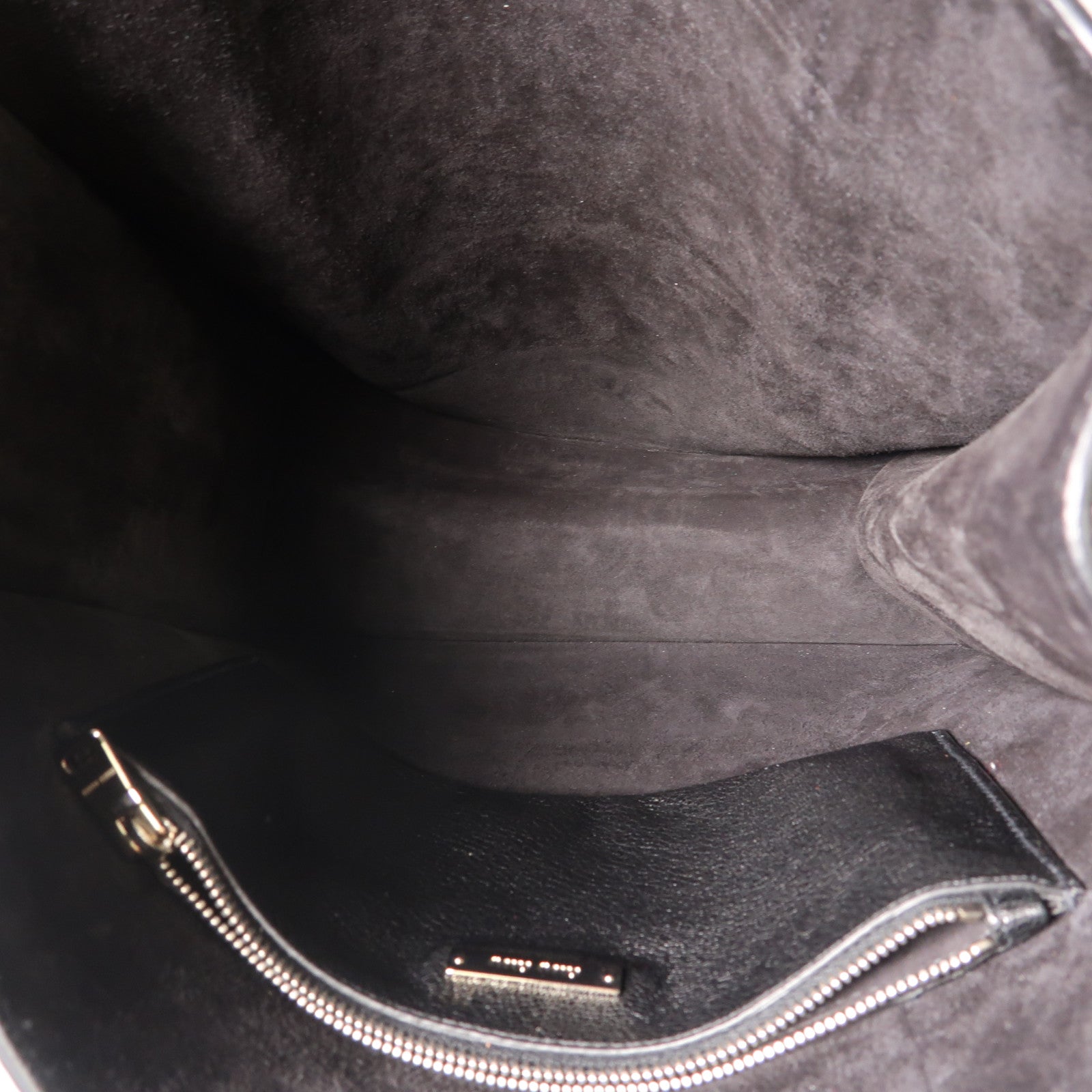 Miu Miu 牛皮皮革Shoulder Bag銀扣肩背袋黑色