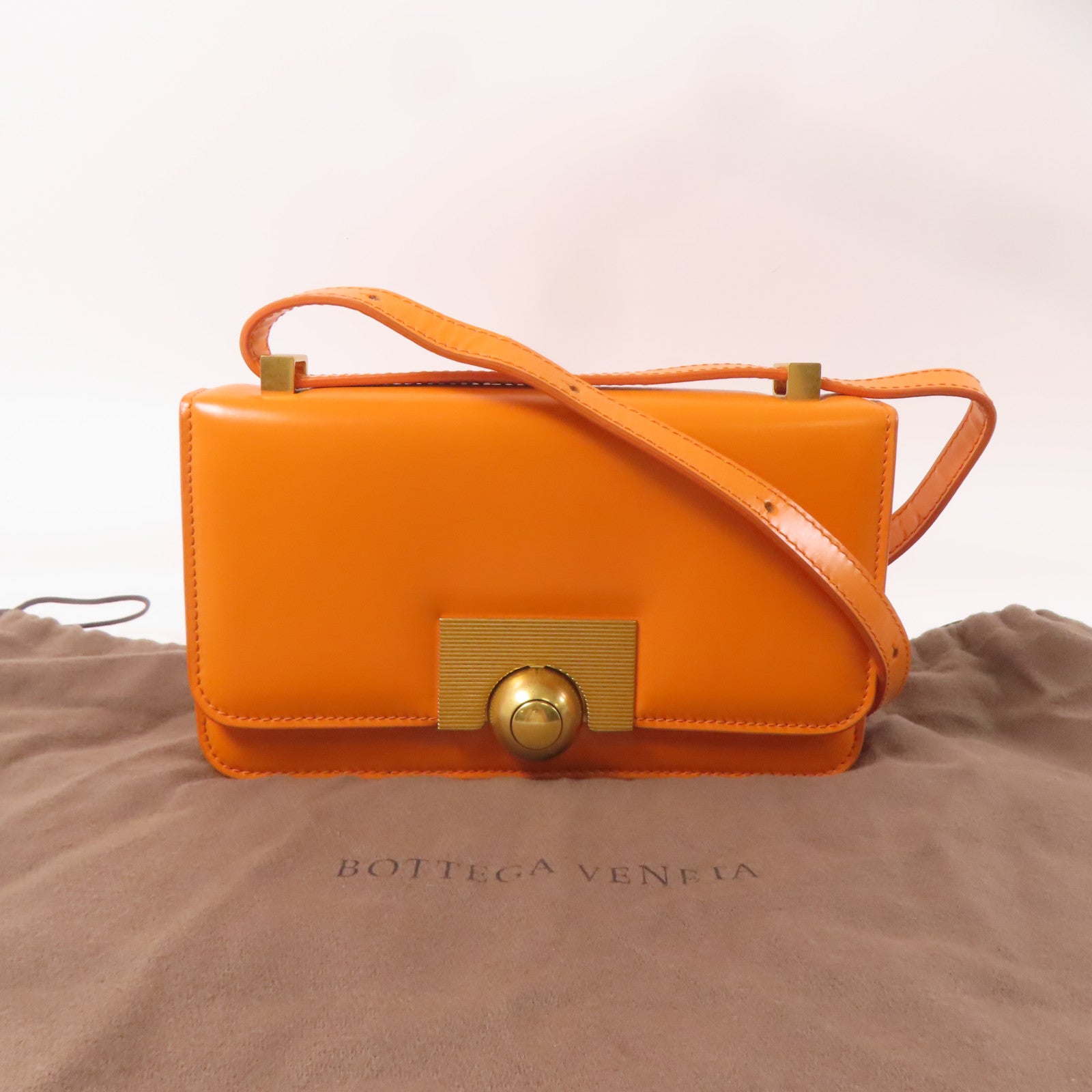 BOTTEGA VENETA 牛皮皮革Mini The Classic金扣手挽肩背兩用袋橙色