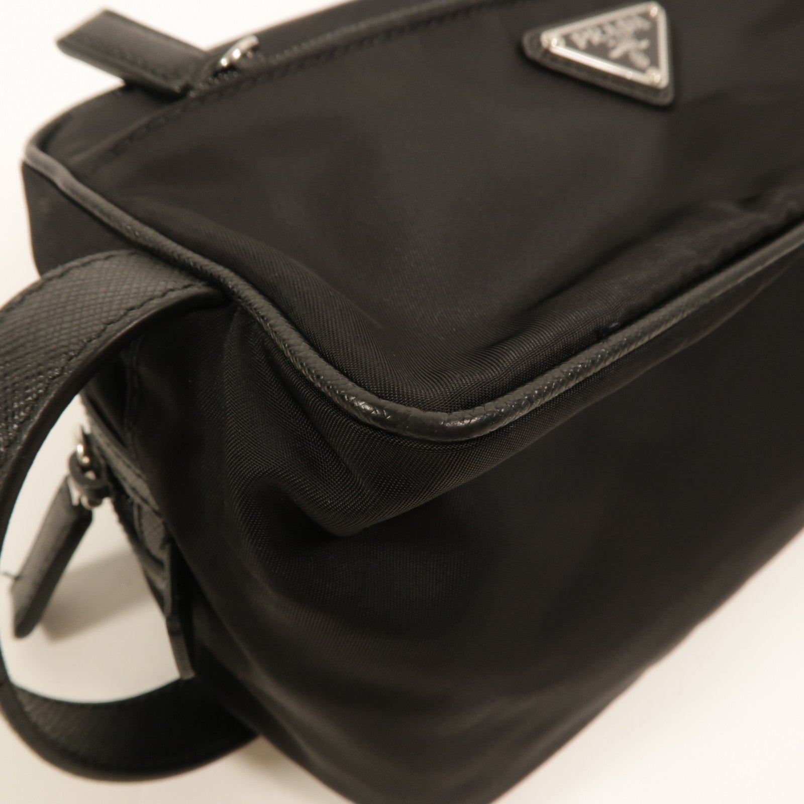 PRADA Saffiano皮革/Re-Nylon尼龍Travel Pouch手拿包