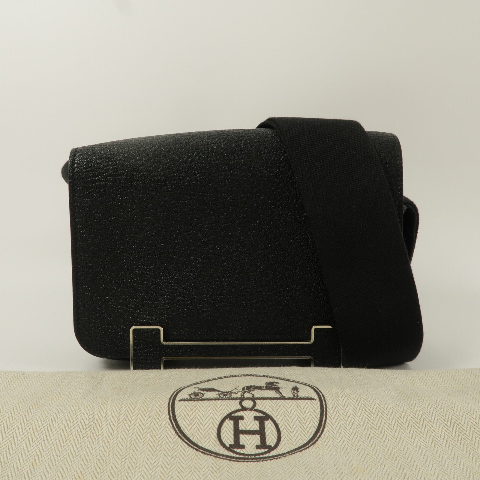 HERMES Chevre皮革Geta肩背袋Noir