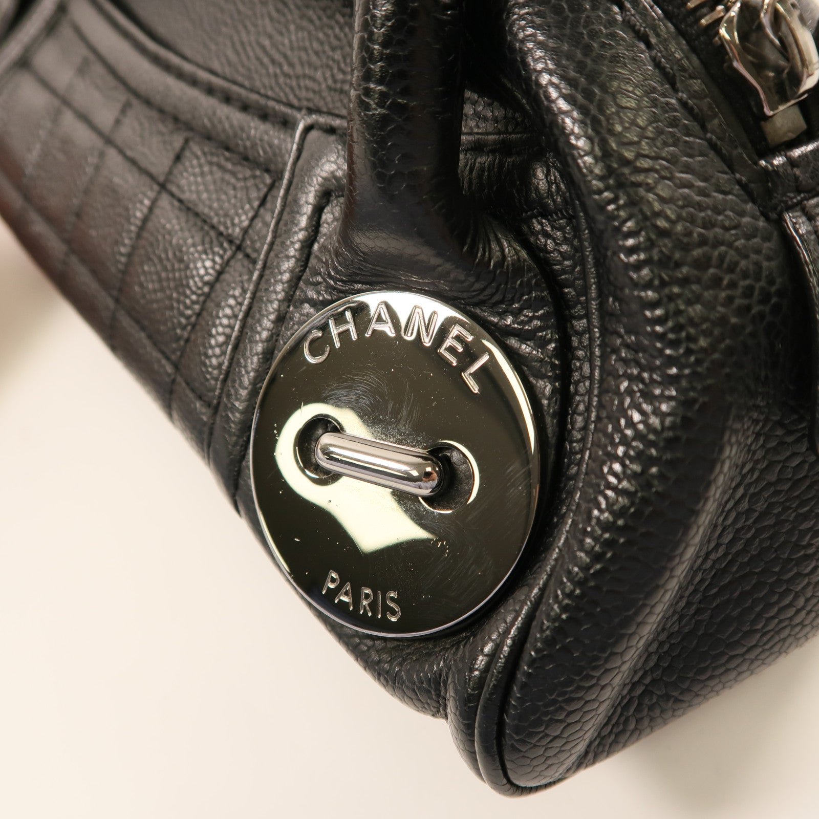 CHANEL 牛皮皮革Handbag銀扣手挽袋黑色